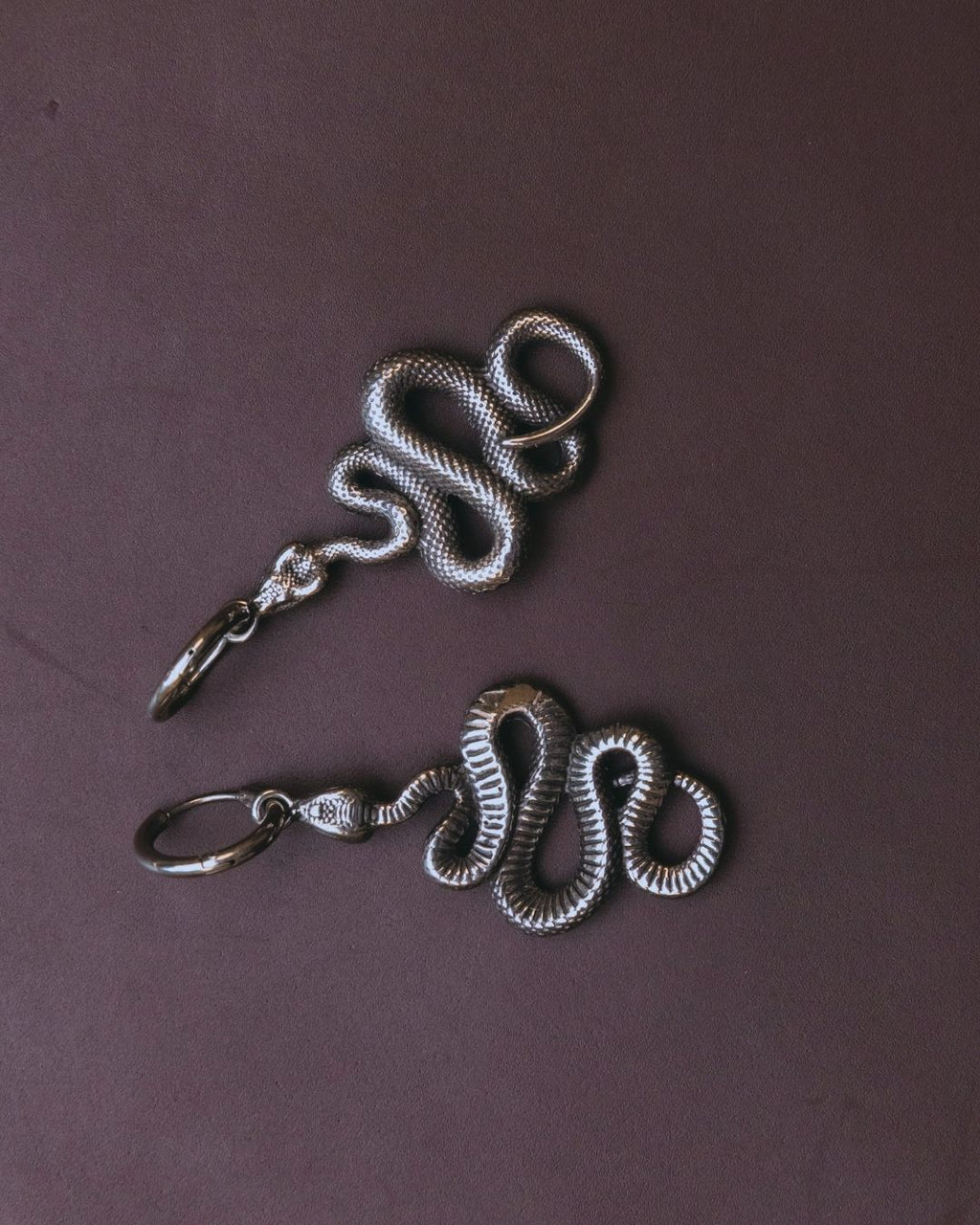 STATEMENT JÖRMUNGANDR EARRINGS