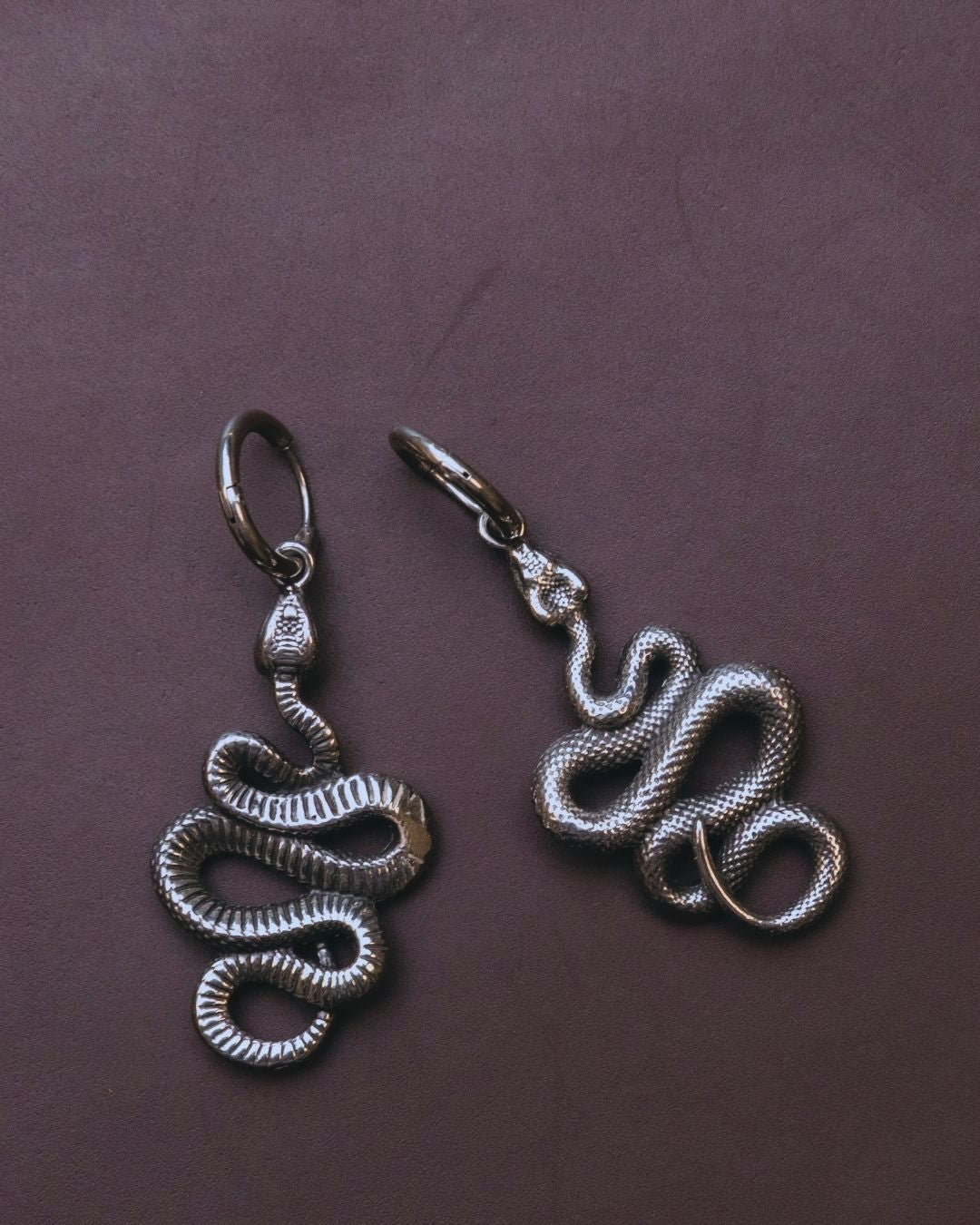 STATEMENT JÖRMUNGANDR EARRINGS
