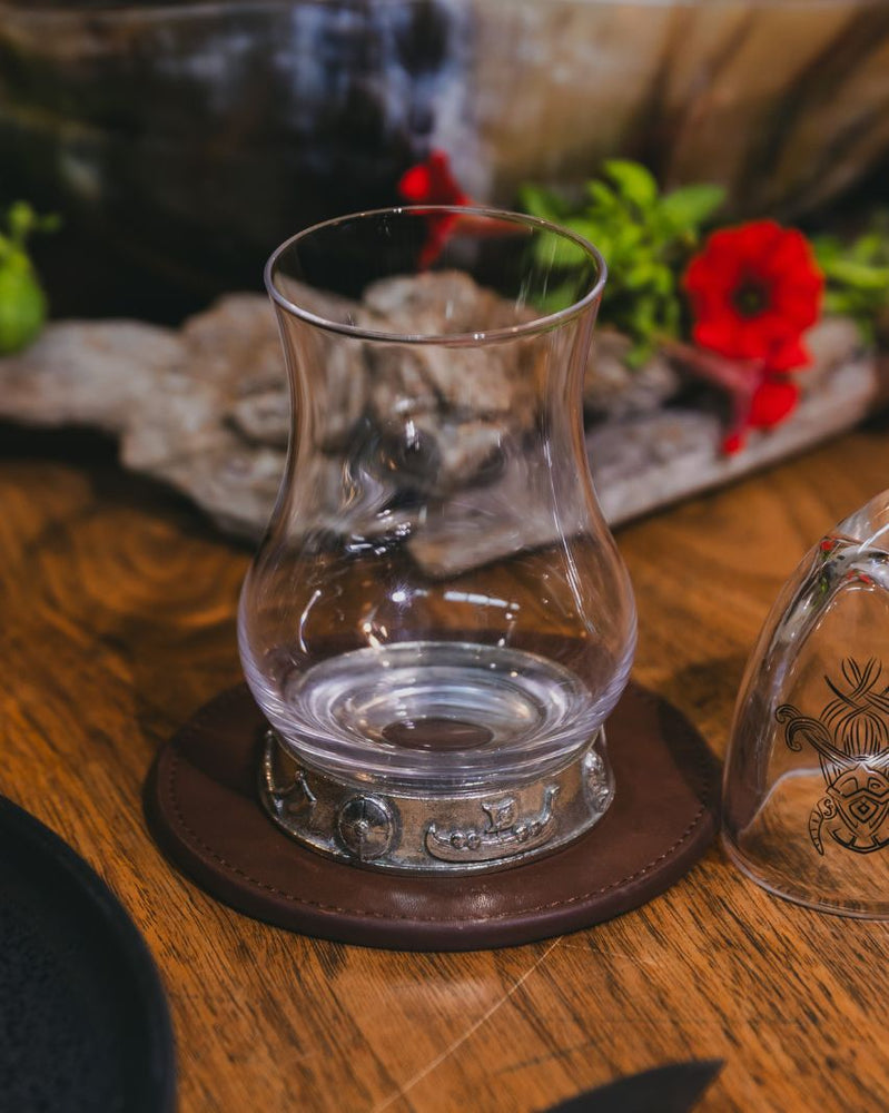 THE VIKING SHIP NEAT GLASS