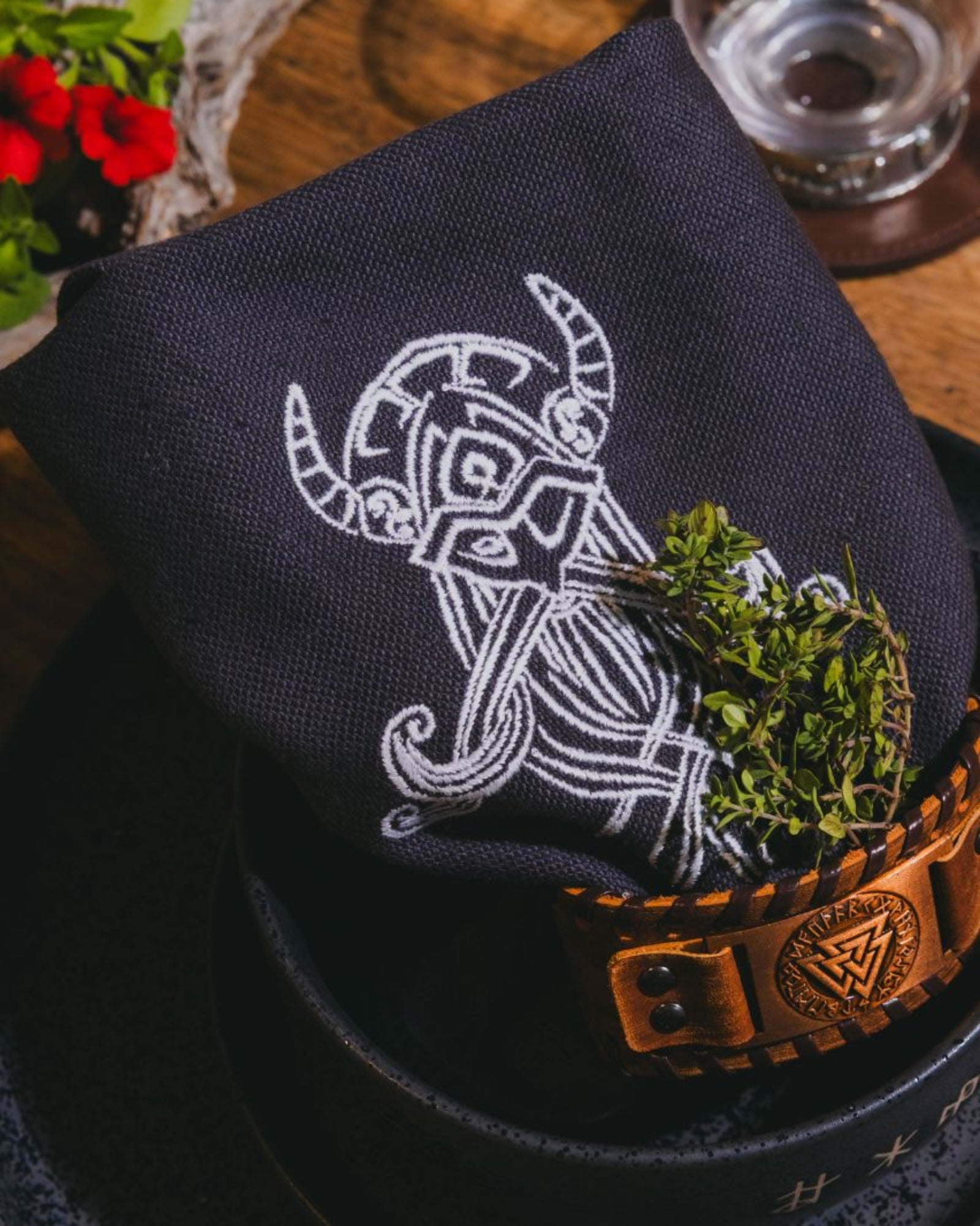 GOD OF WAR NAPKIN SET