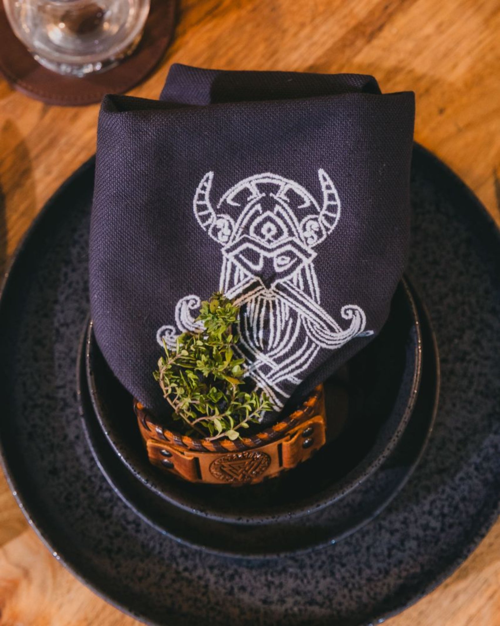 GOD OF WAR NAPKIN SET