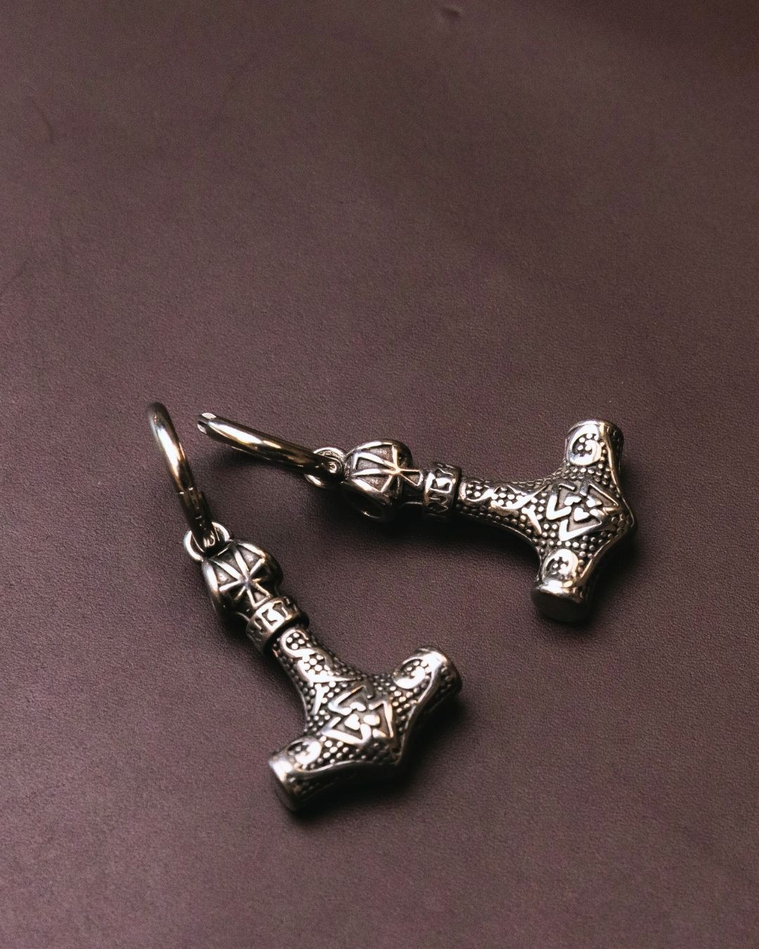 MJØLNER HAMMER PENDANT EARRINGS