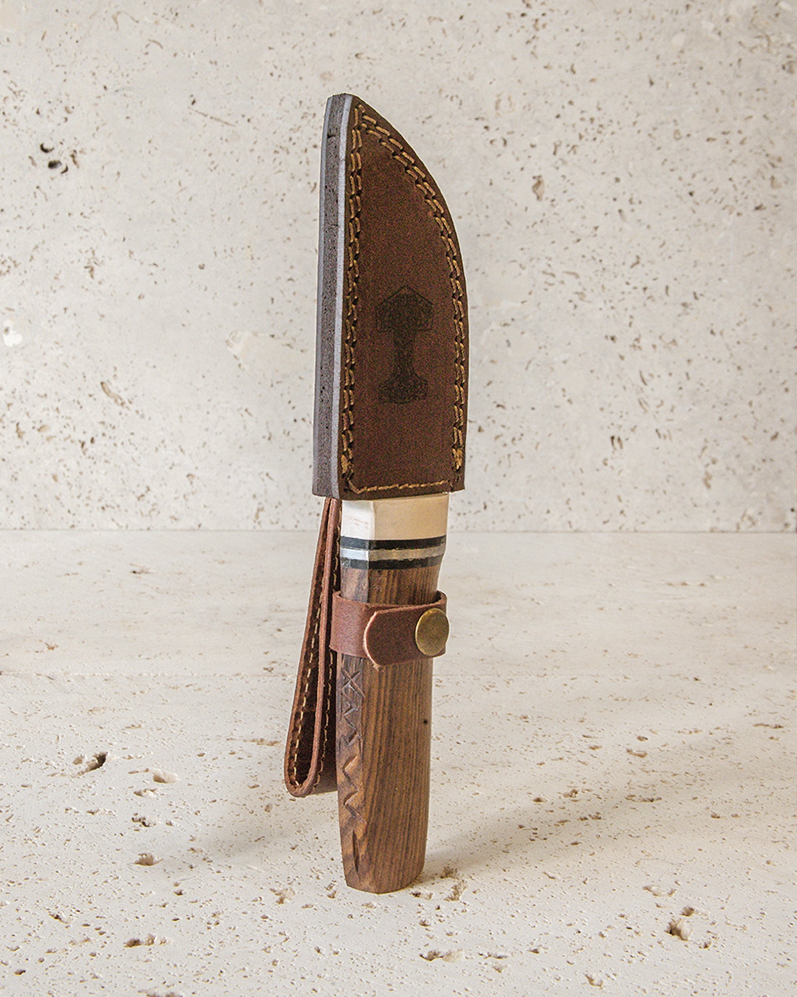 THE HANDLE OF COURAGE