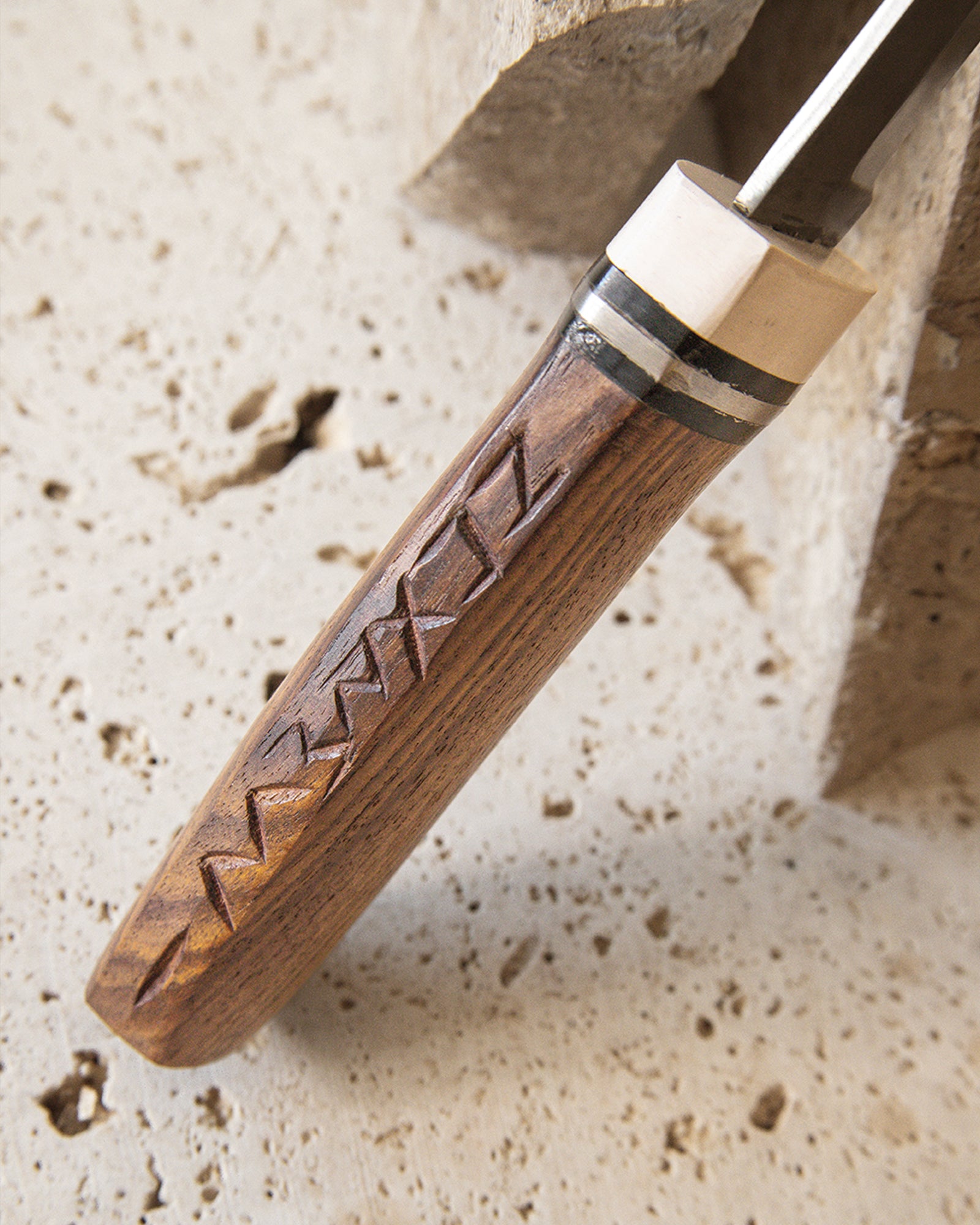 THE HANDLE OF COURAGE