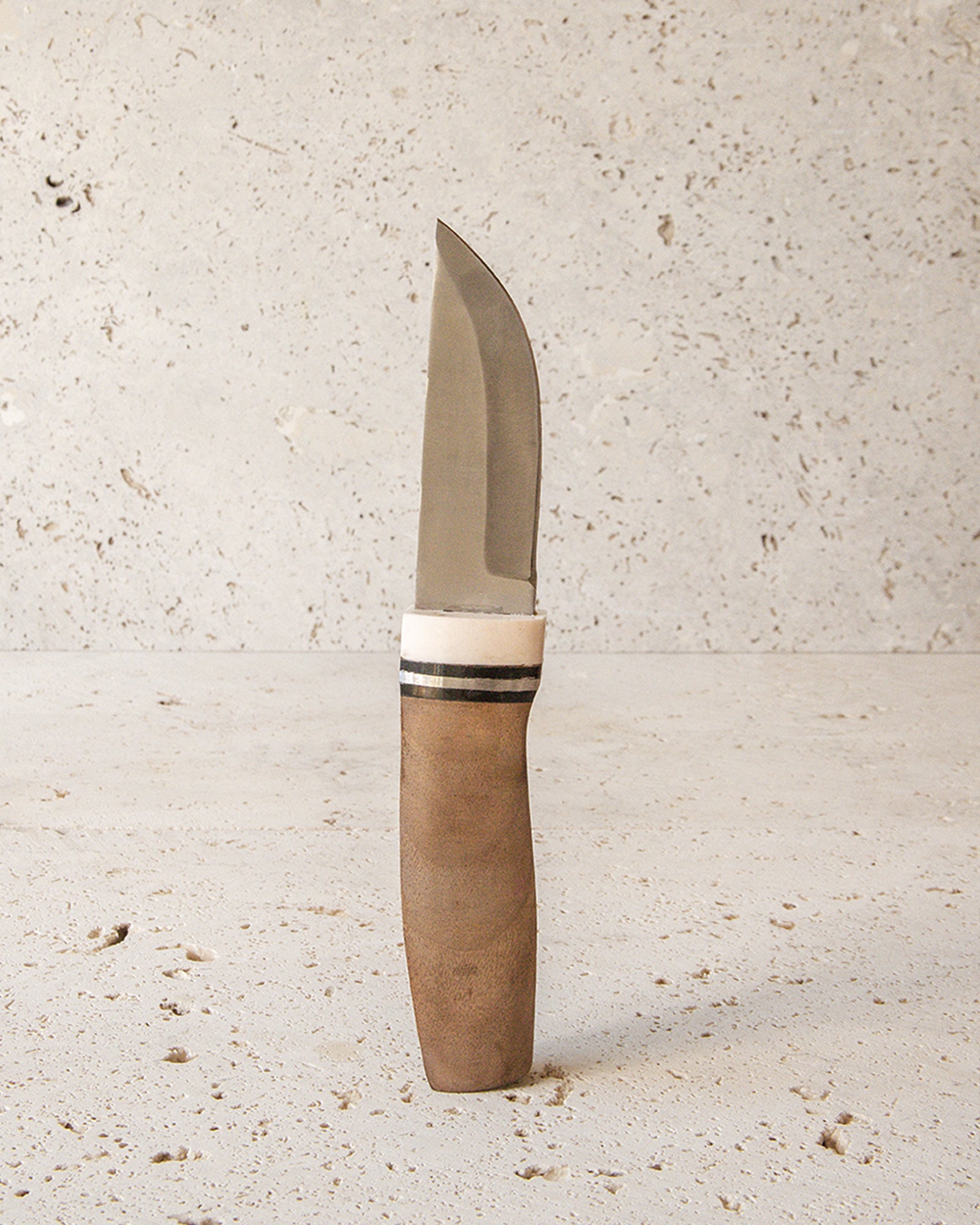 THE HANDLE OF COURAGE