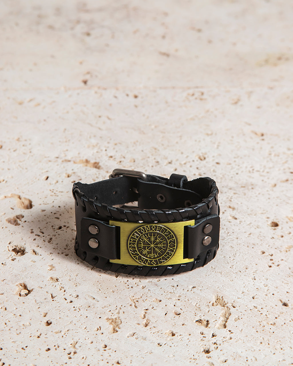 LEATHER CUFF WITH VEGVISIR PLATE