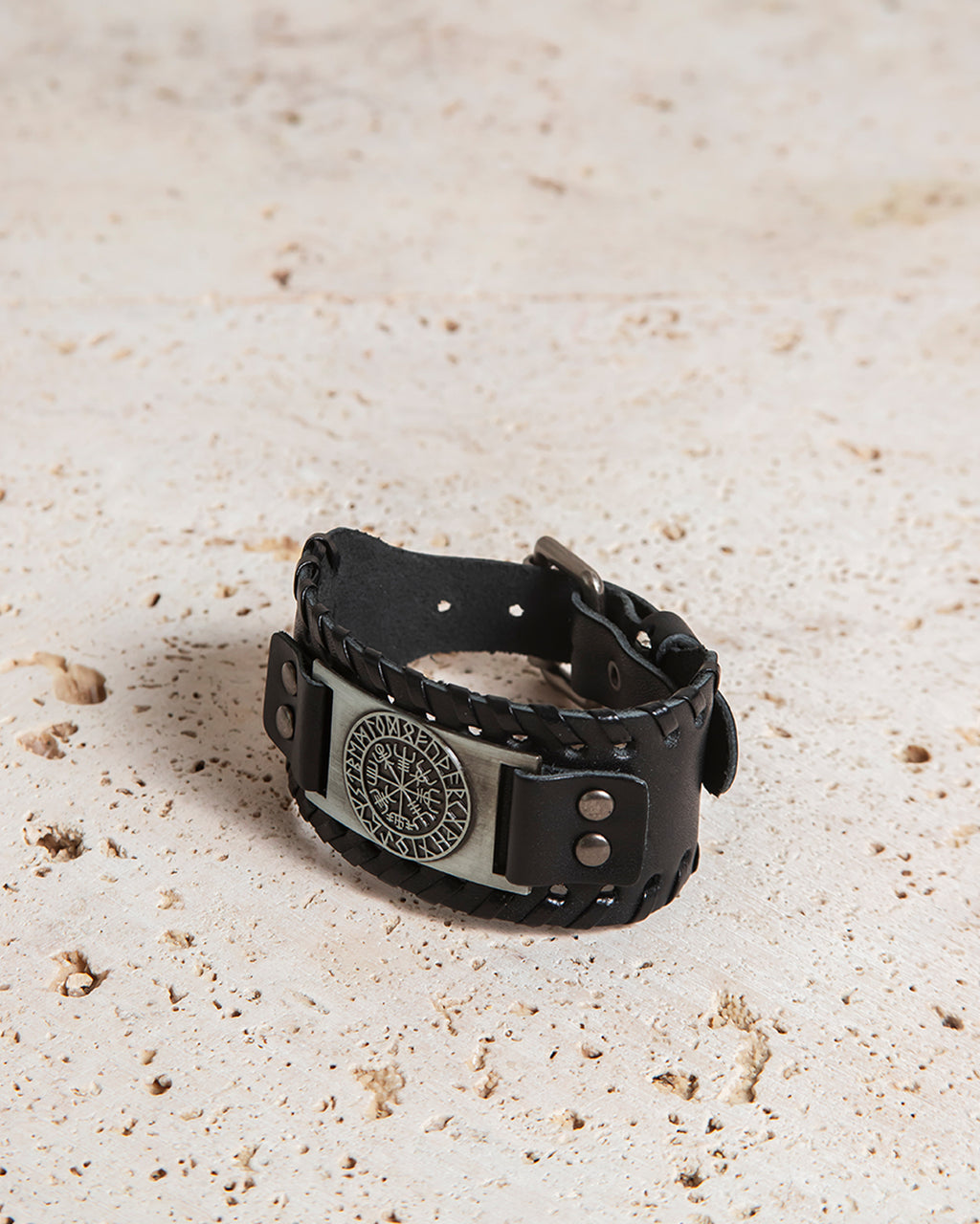 LEATHER CUFF WITH VEGVISIR PLATE