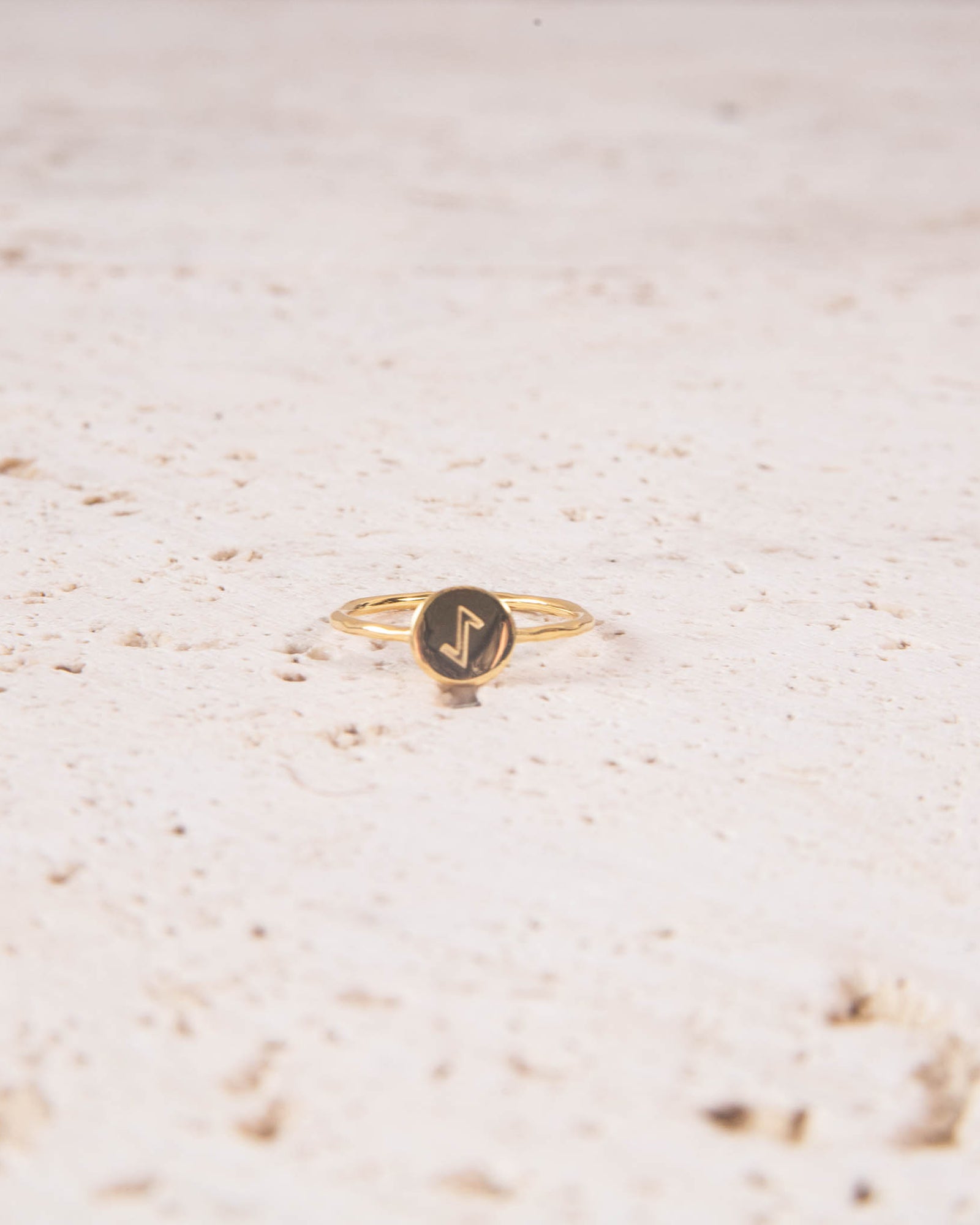 MINIMALIST 18K GOD PLATED RUNE RING