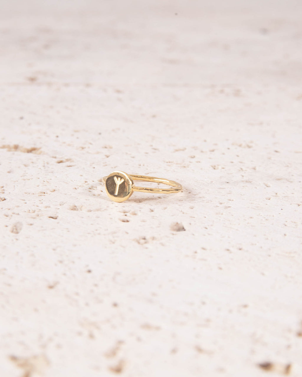 MINIMALIST 18K GOD PLATED RUNE RING