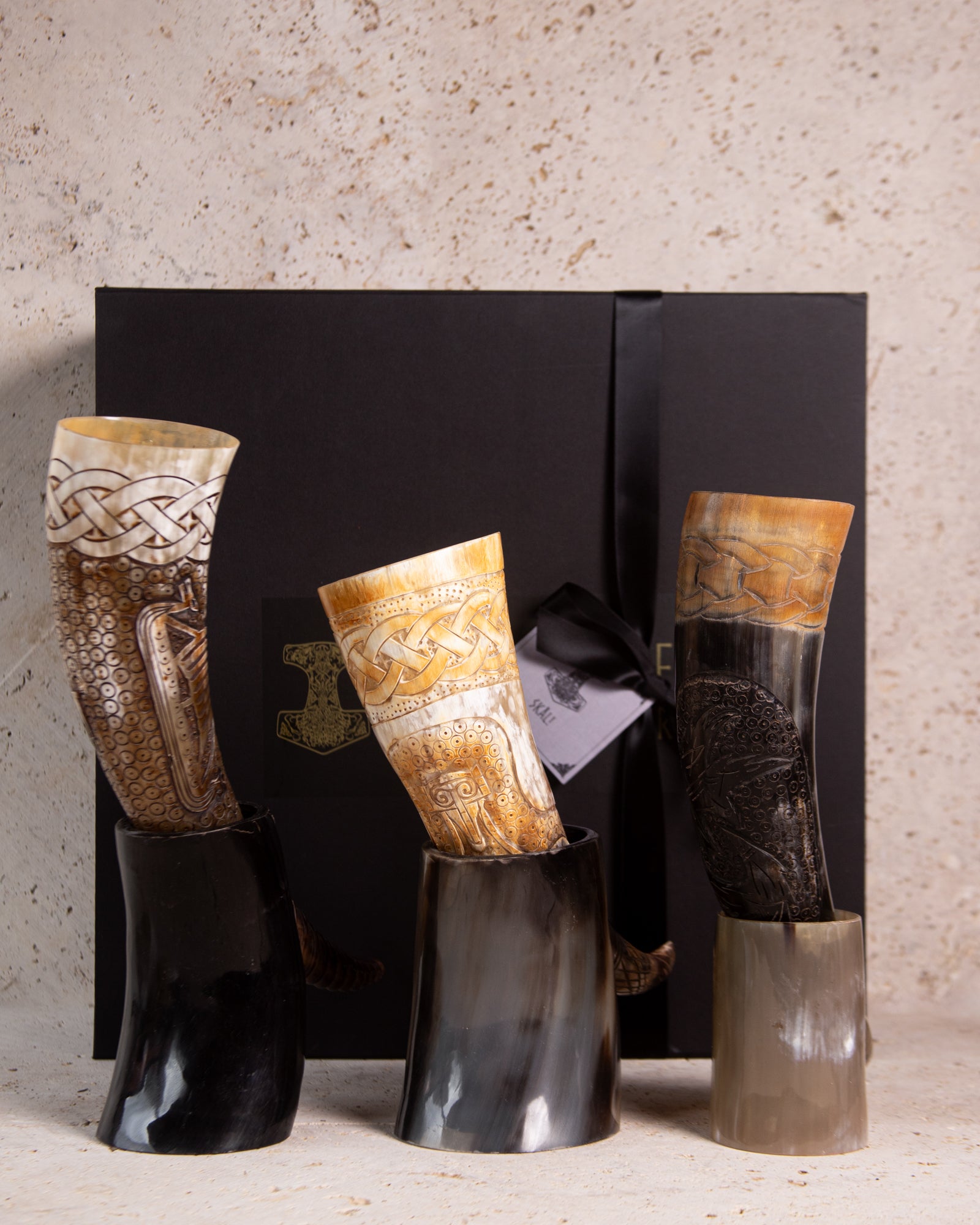 THE VIKING ULTIMATE CARVED HORN SET