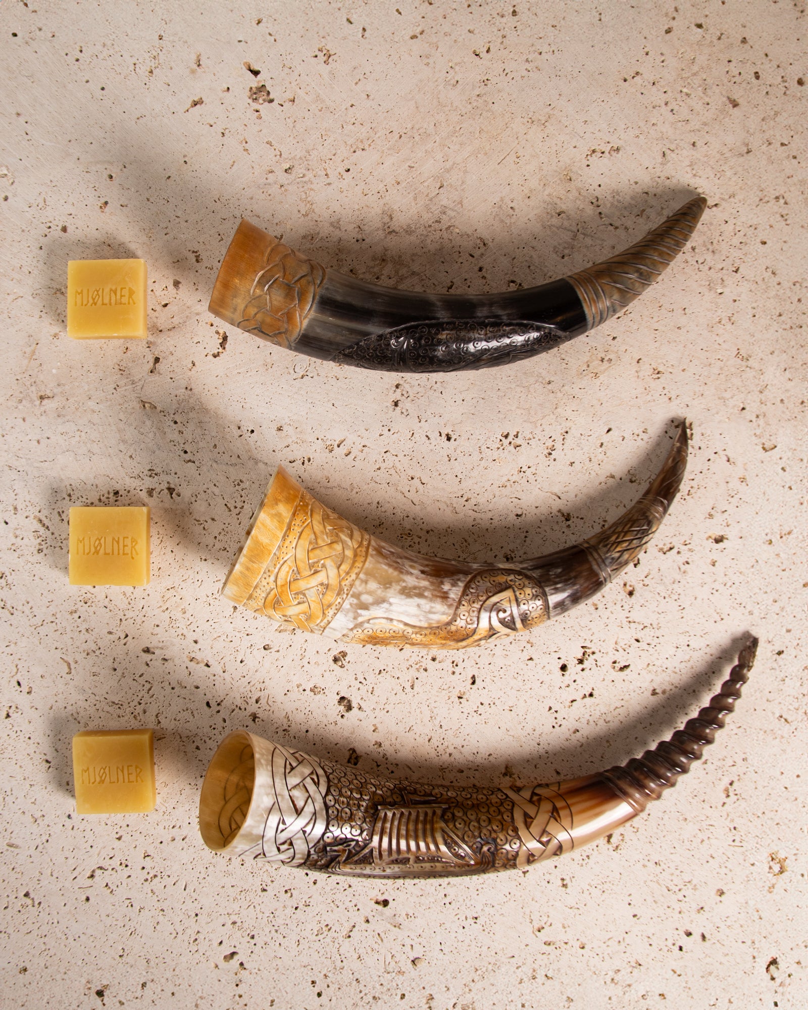 THE VIKING ULTIMATE CARVED HORN SET