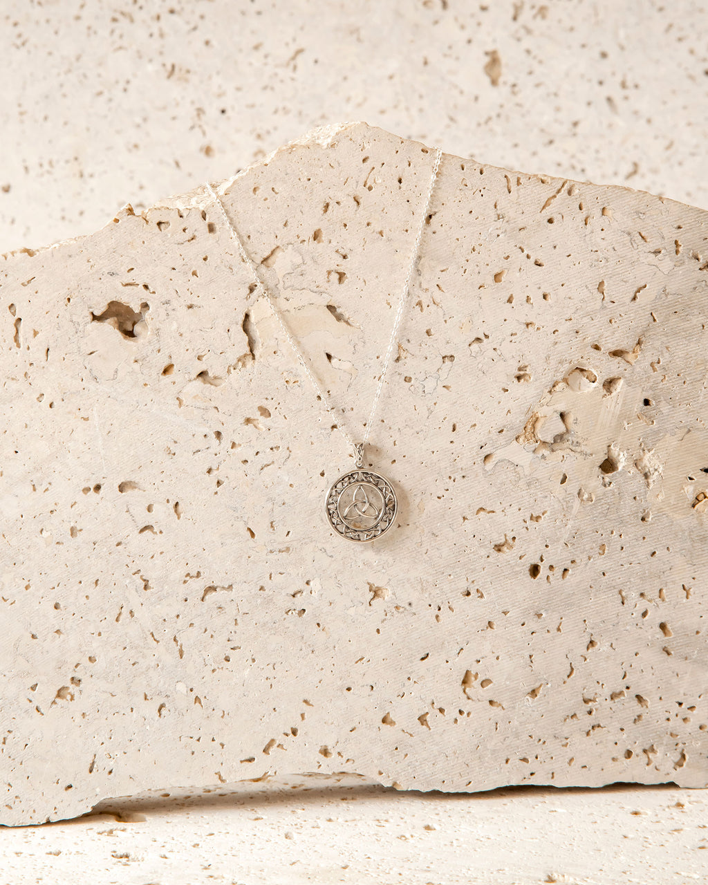 TRIQUETRA NECKLACE - STERLING SILVER