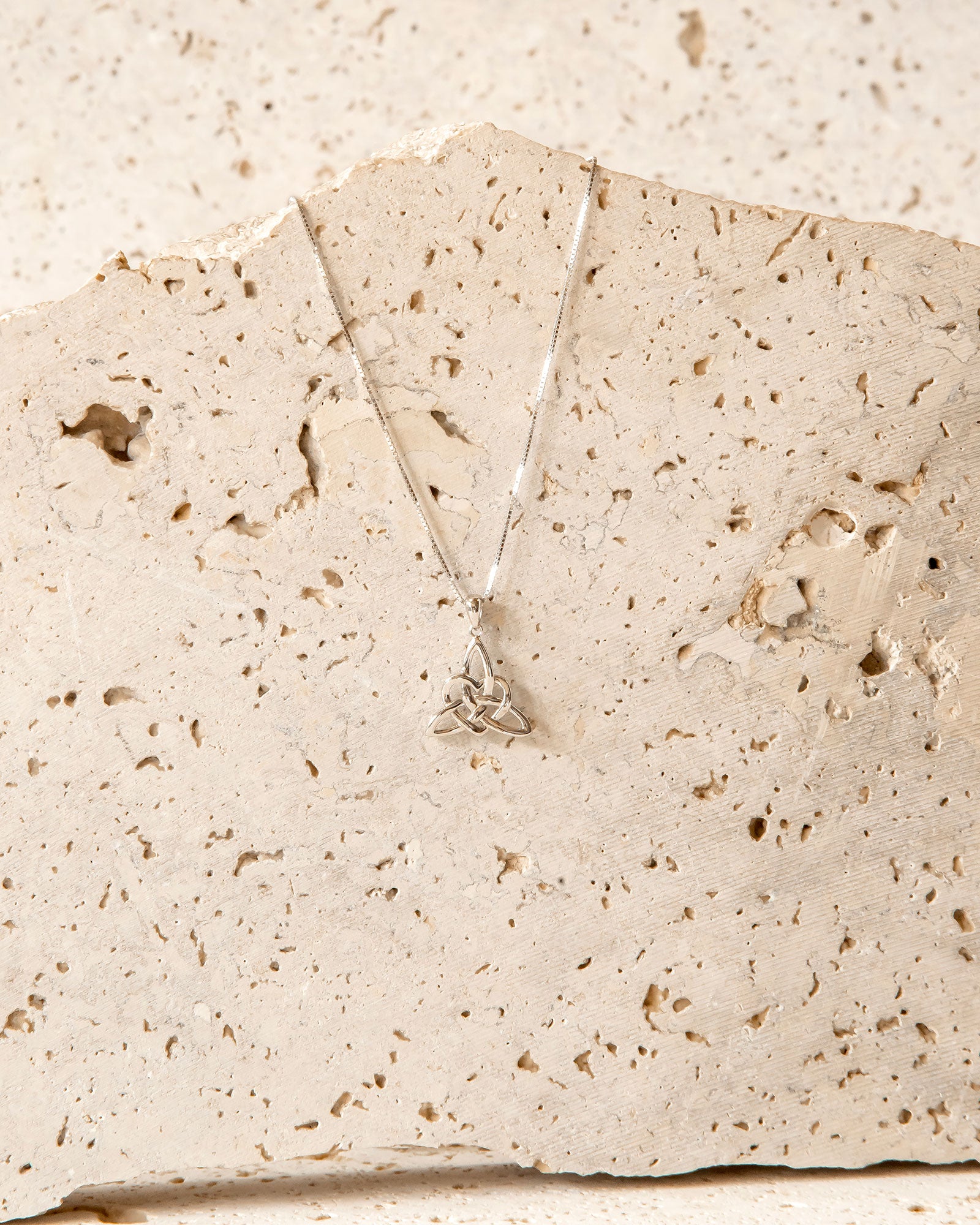 CELTIC KNOT PENDANT - STERLING SILVER