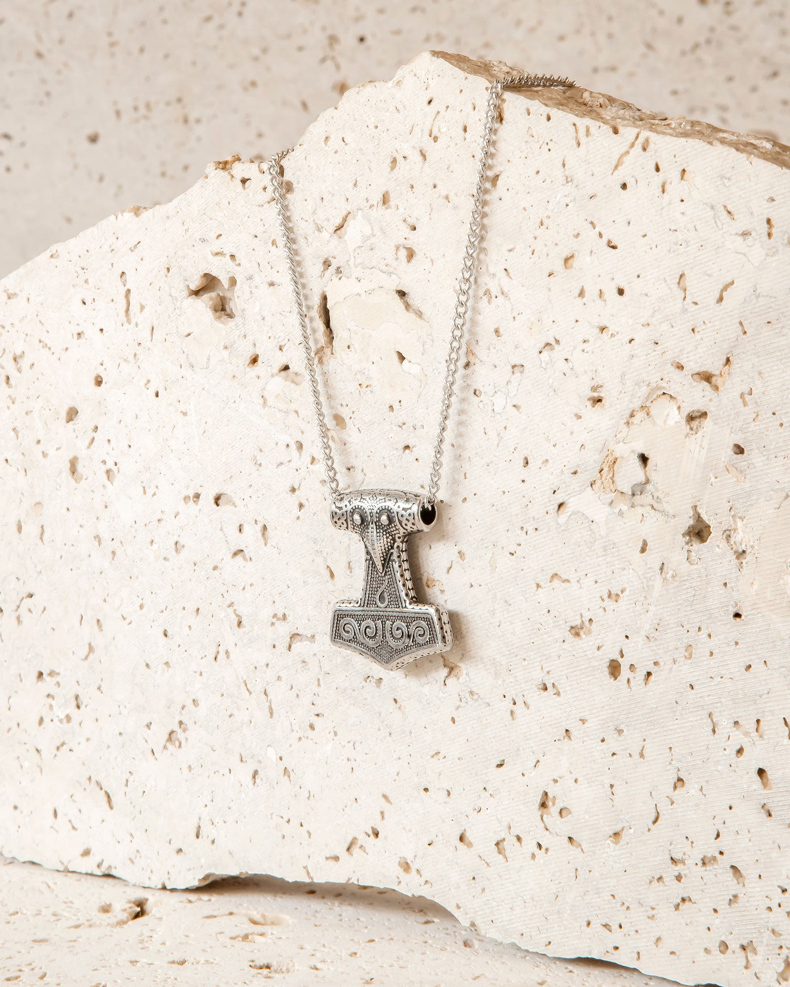 VINTAGE MJØLNER NECKLACE - SILVER