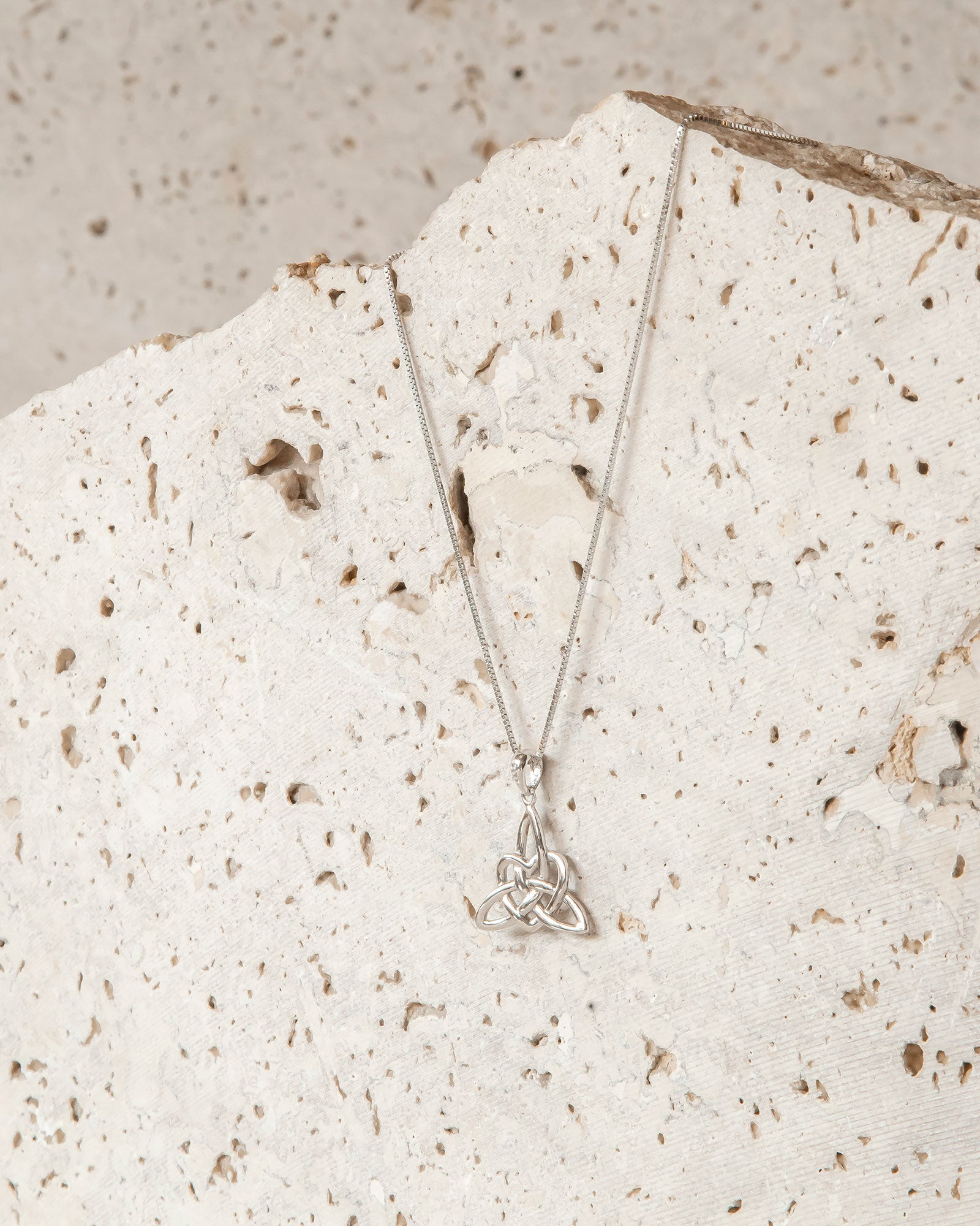 CELTIC KNOT PENDANT - STERLING SILVER