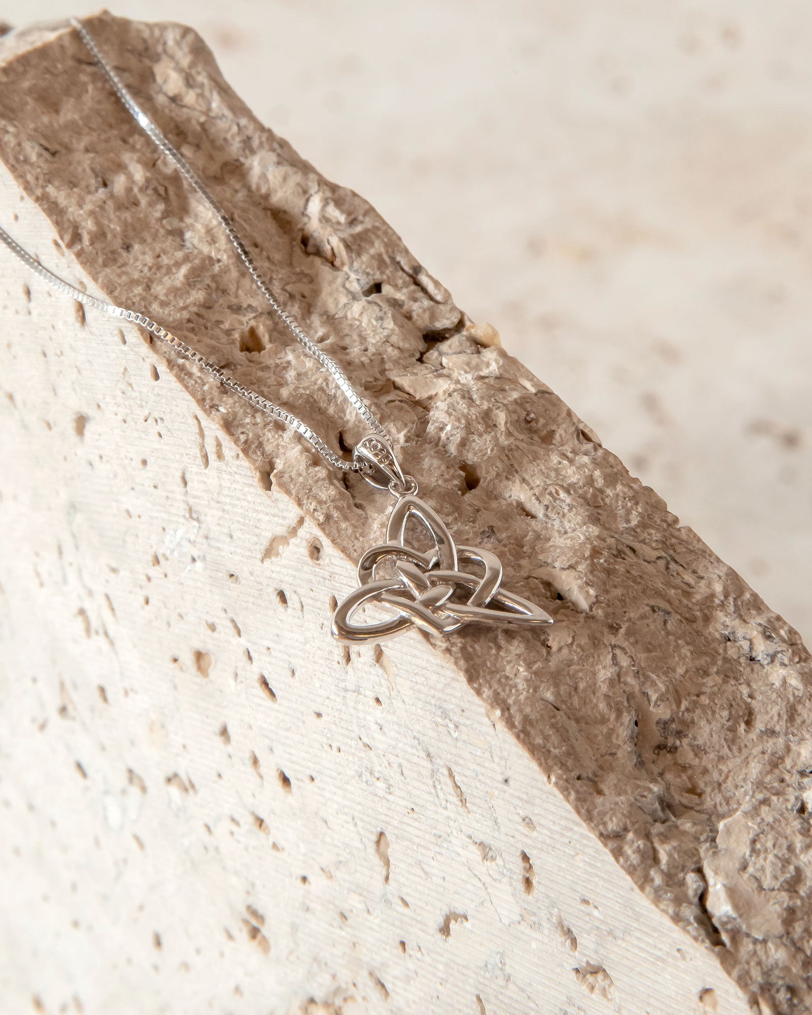 CELTIC KNOT PENDANT - STERLING SILVER