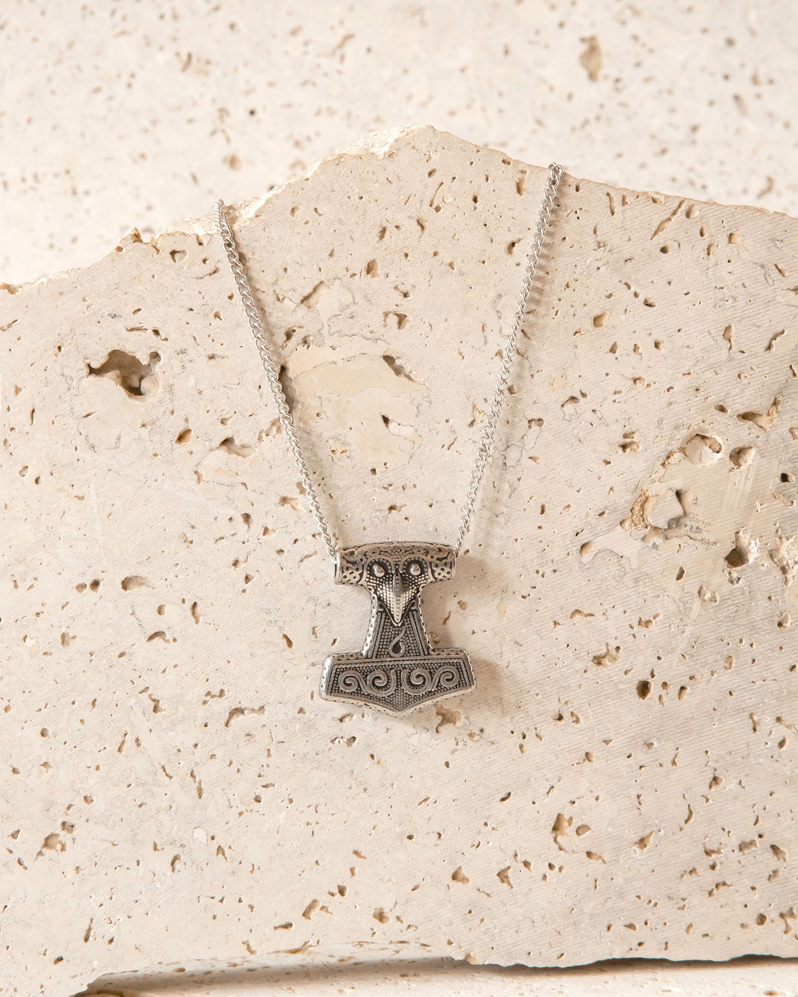 VINTAGE MJØLNER NECKLACE - SILVER