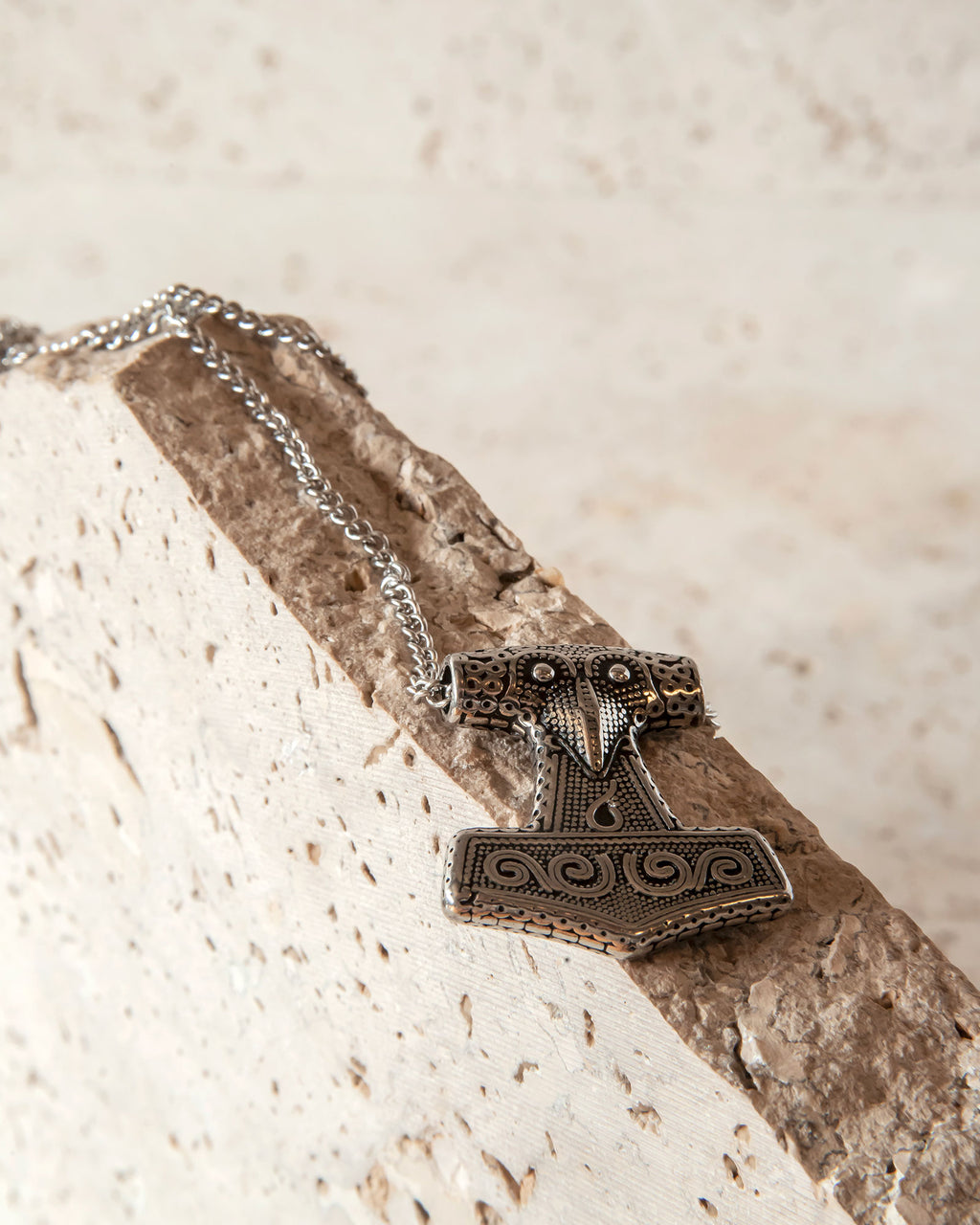 VINTAGE MJØLNER NECKLACE - SILVER