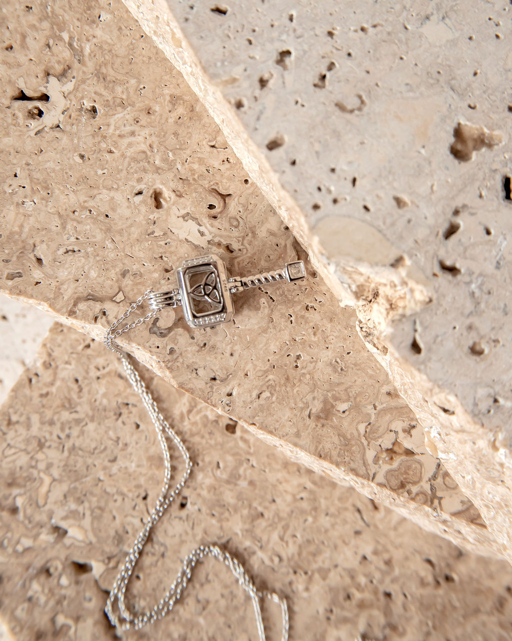 PETIT MJØLNER HAMMER PENDANT & CHAIN - STERLING SILVER