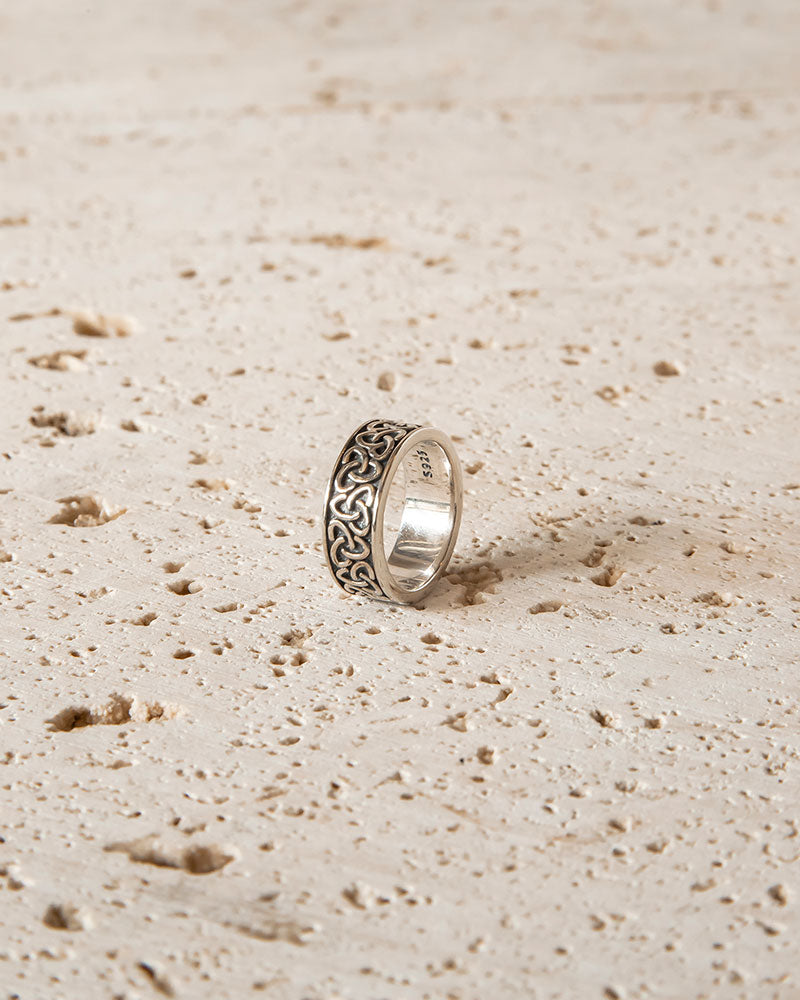 TRIQUETRA WEAVE RING - STERLING SILVER