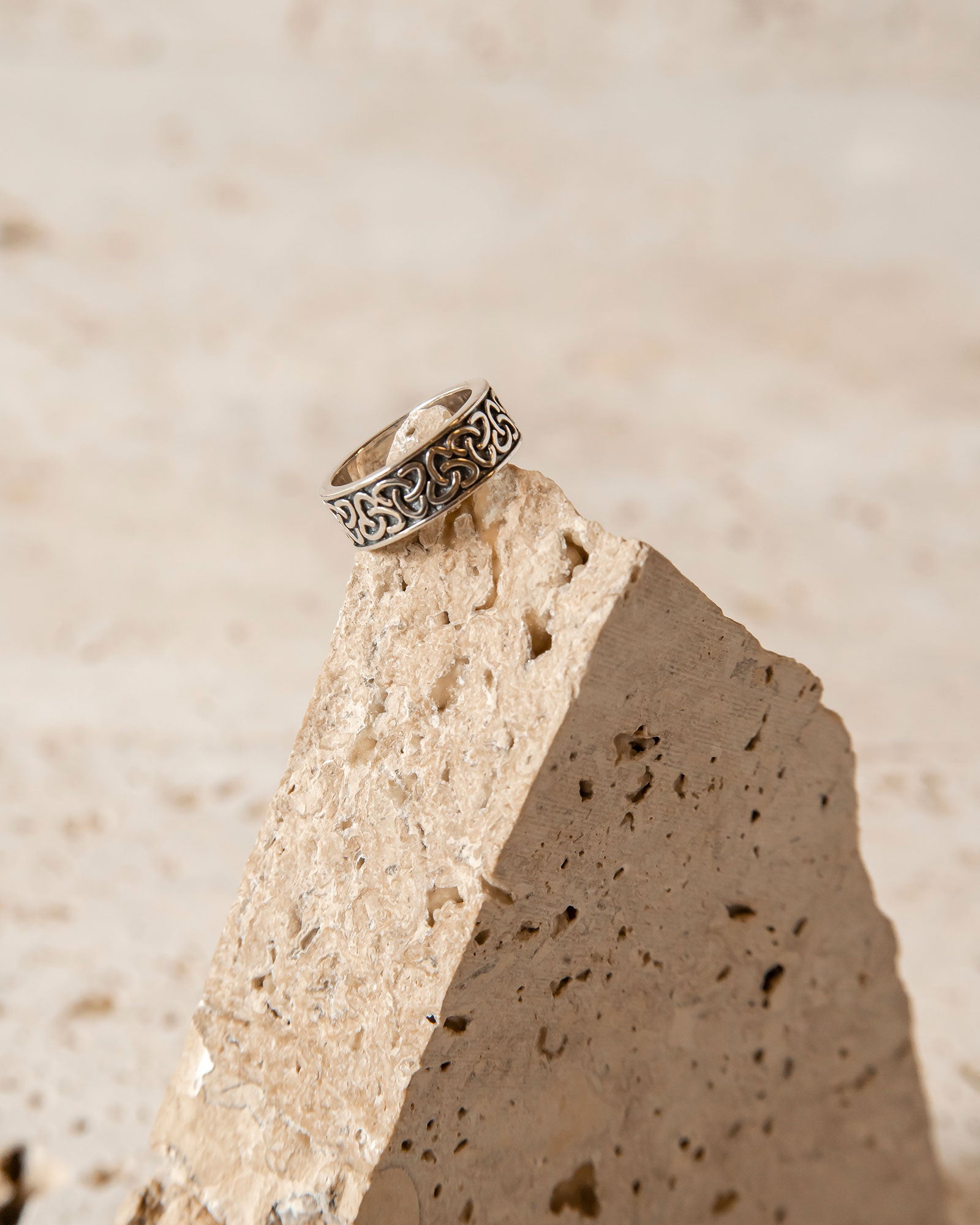 TRIQUETRA WEAVE RING - STERLING SILVER