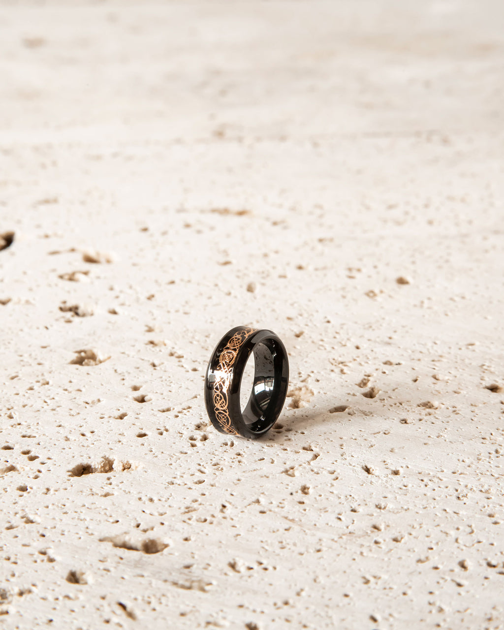 BLACK & ROSE GOLD RING