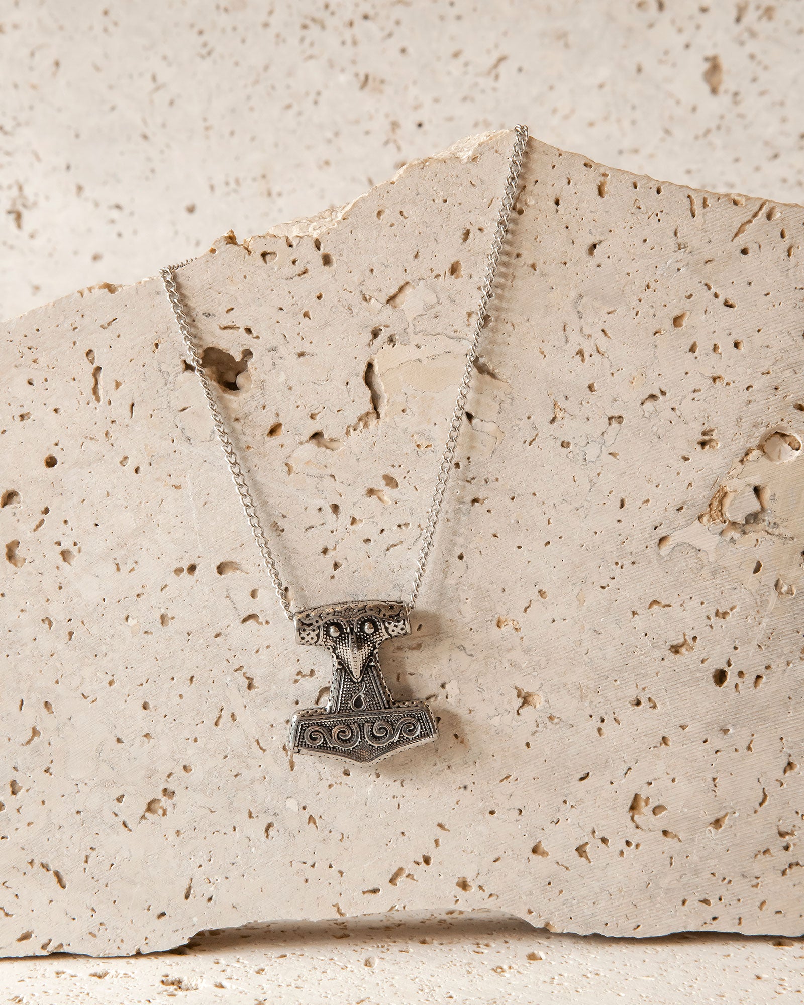 VINTAGE MJØLNER NECKLACE - SILVER