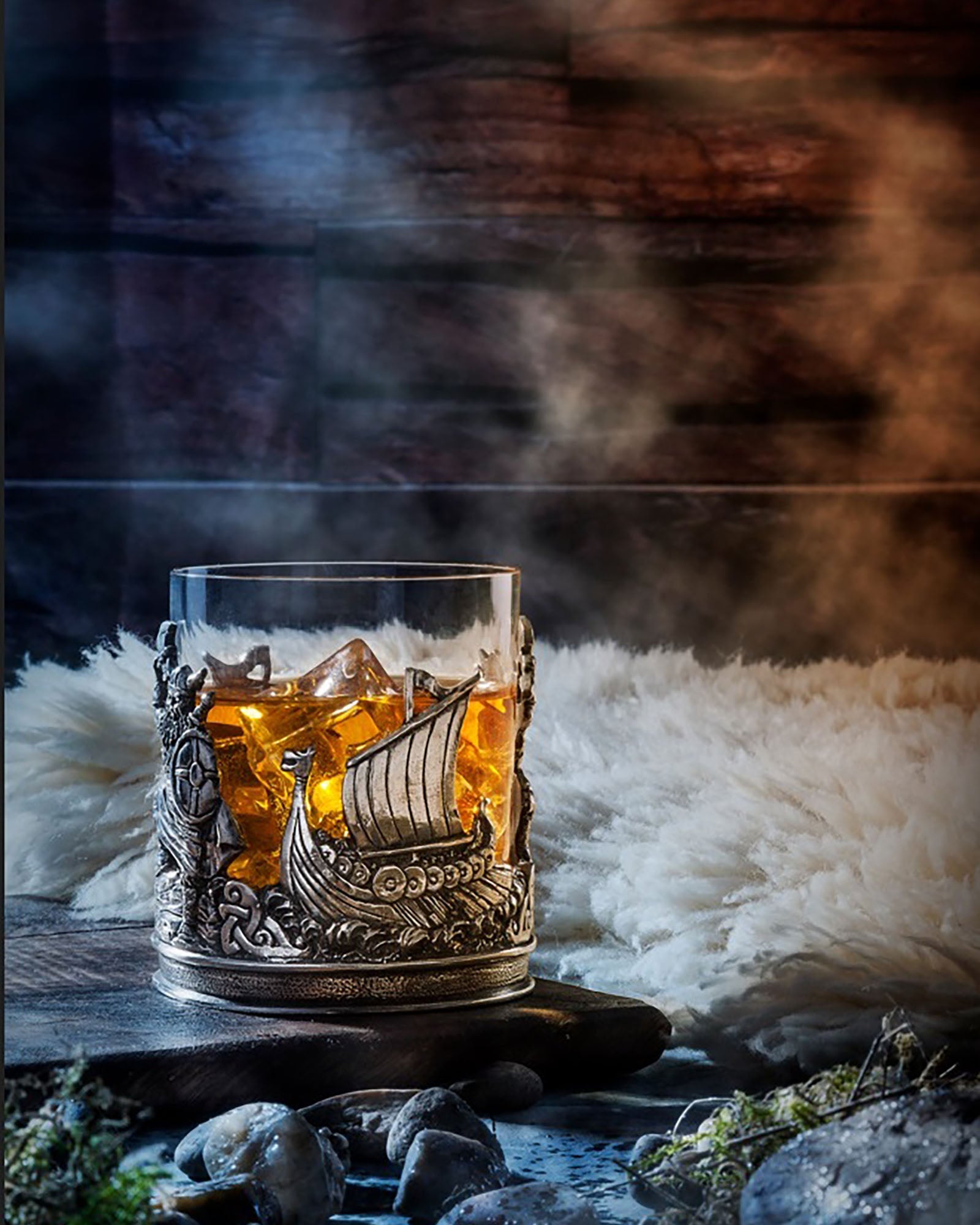 THE WHISKY TUMBLER
