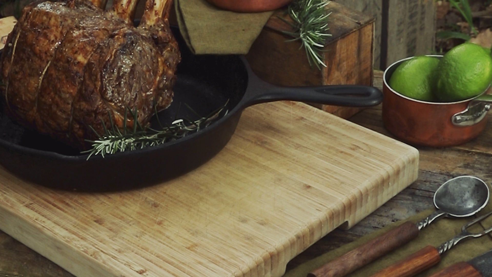 THE CHEFS CLEAVER