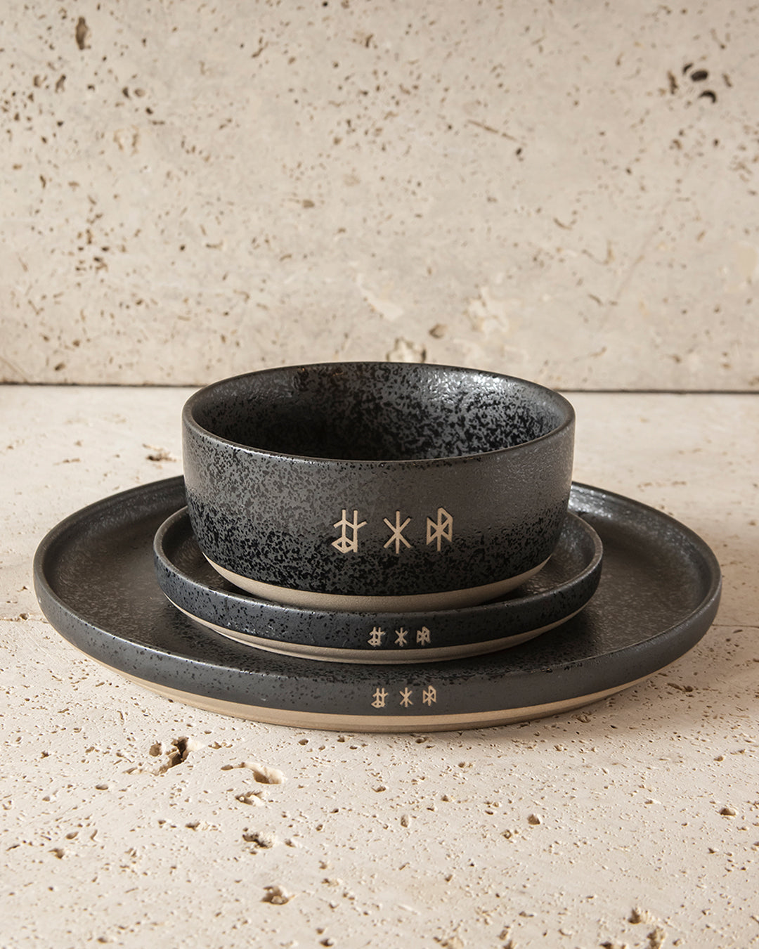 VIKING MODE 12 PIECE CERAMIC DINNER SET