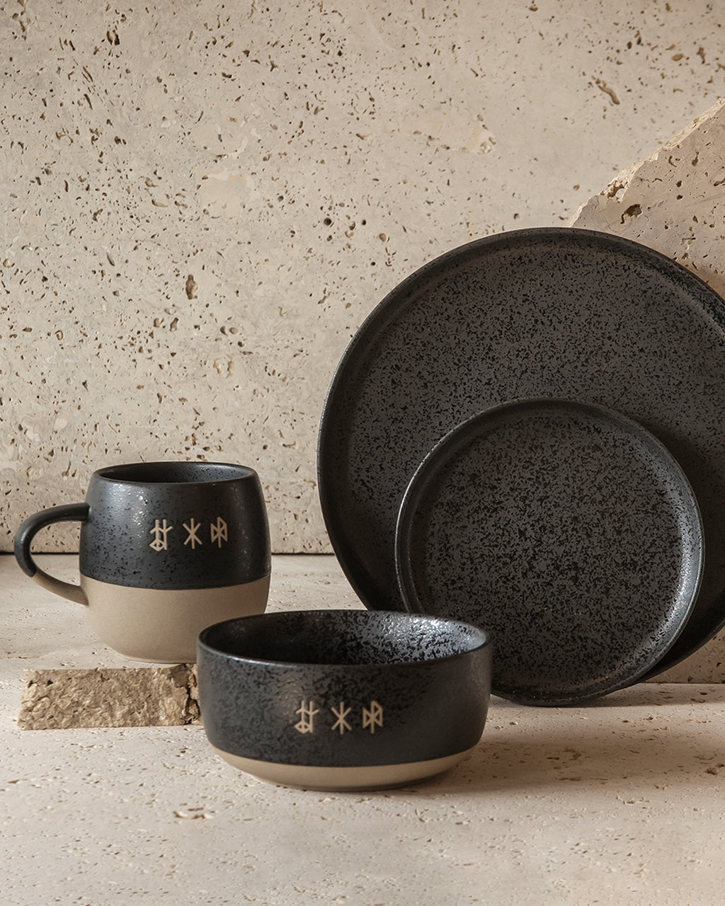 VIKING MODE 12 PIECE CERAMIC DINNER SET