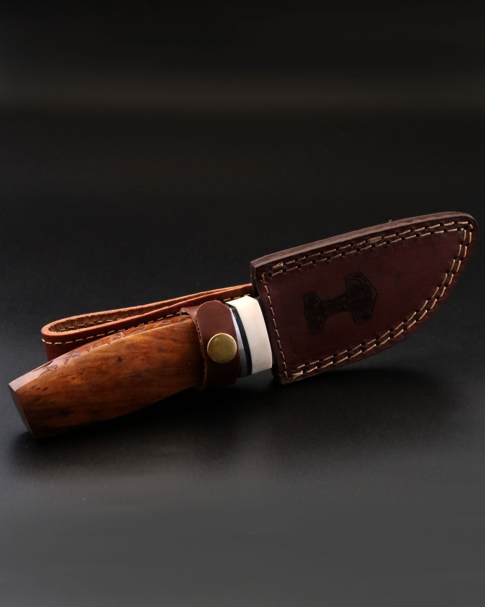 THE HANDLE OF COURAGE