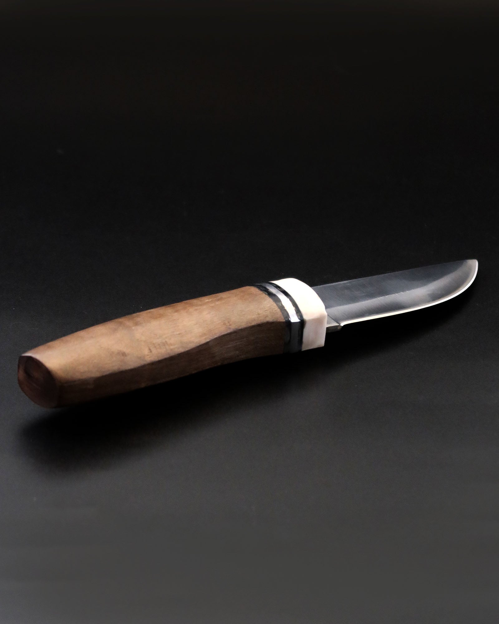 THE HANDLE OF COURAGE