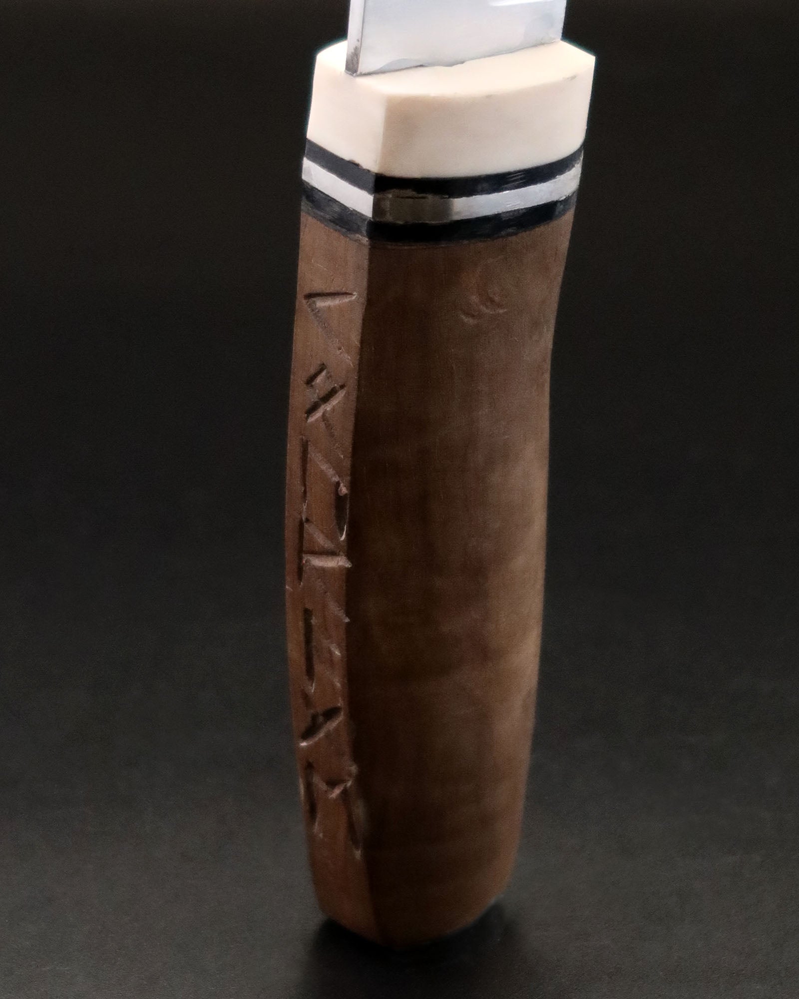 THE HANDLE OF COURAGE