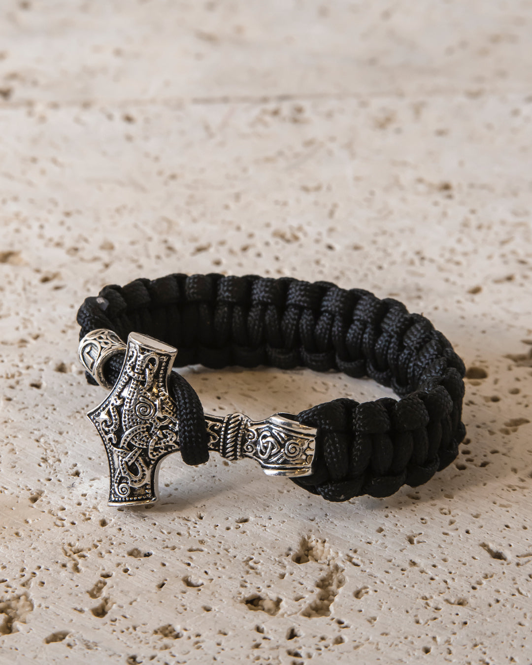 MJØLNER HAMMER BRACELET - BLACK
