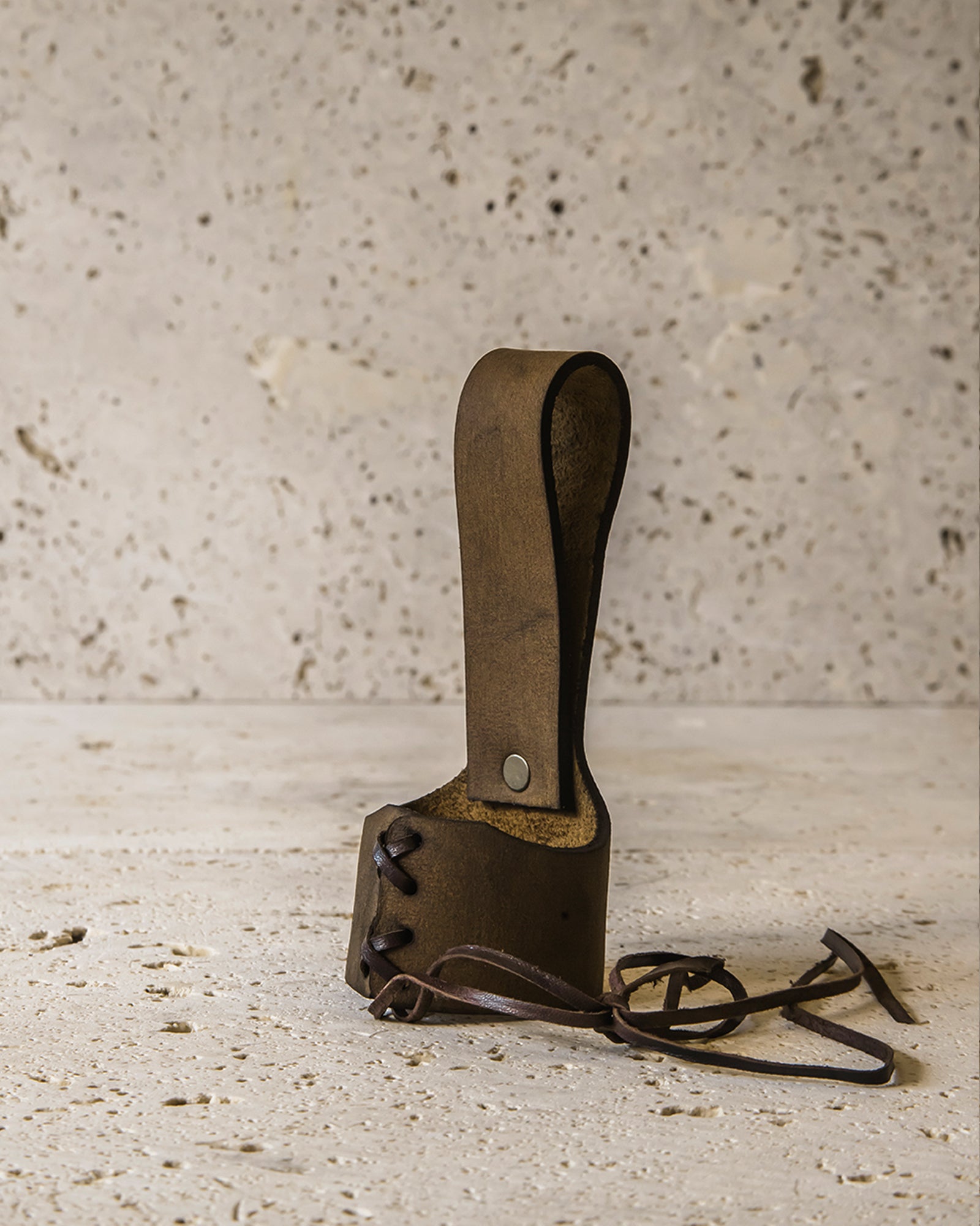 LEATHER HORN HOLSTER