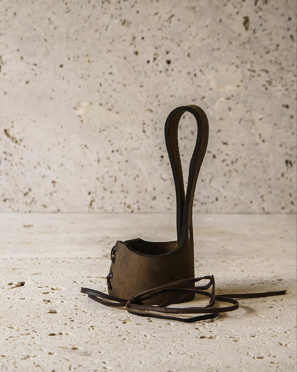 LEATHER HORN HOLSTER