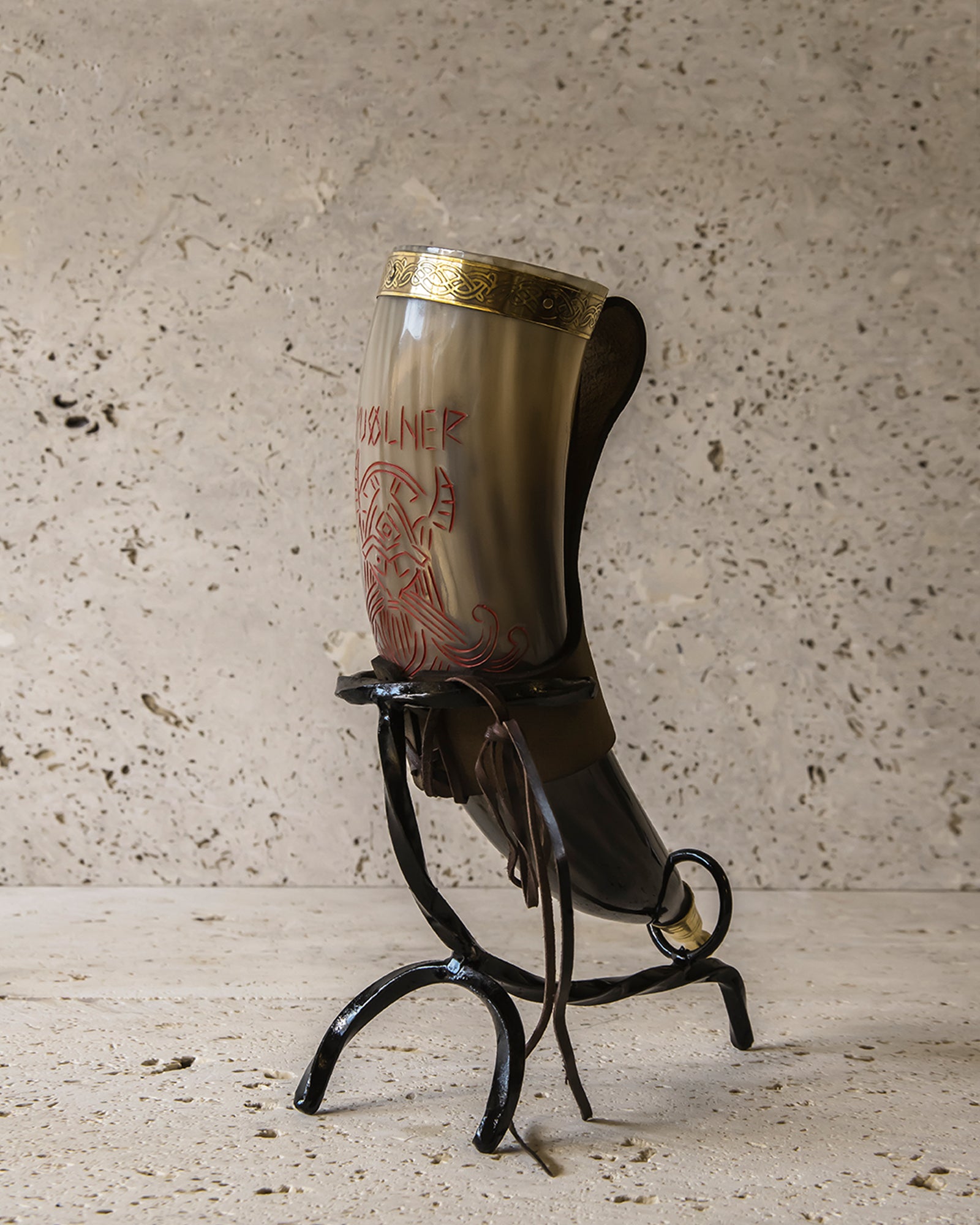 PETITE DRINKING HORN & STAND- 300ML