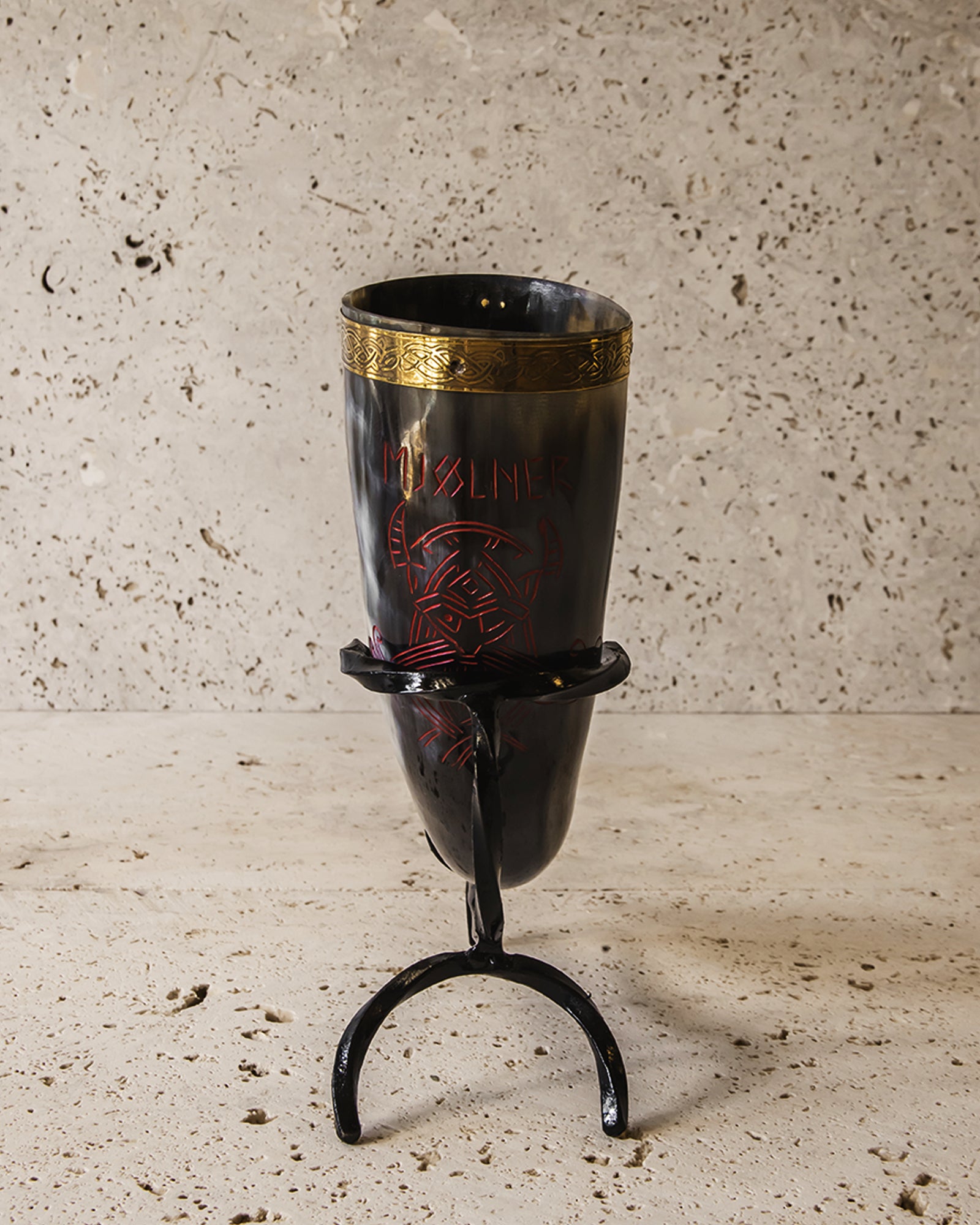 PETITE DRINKING HORN & STAND- 300ML