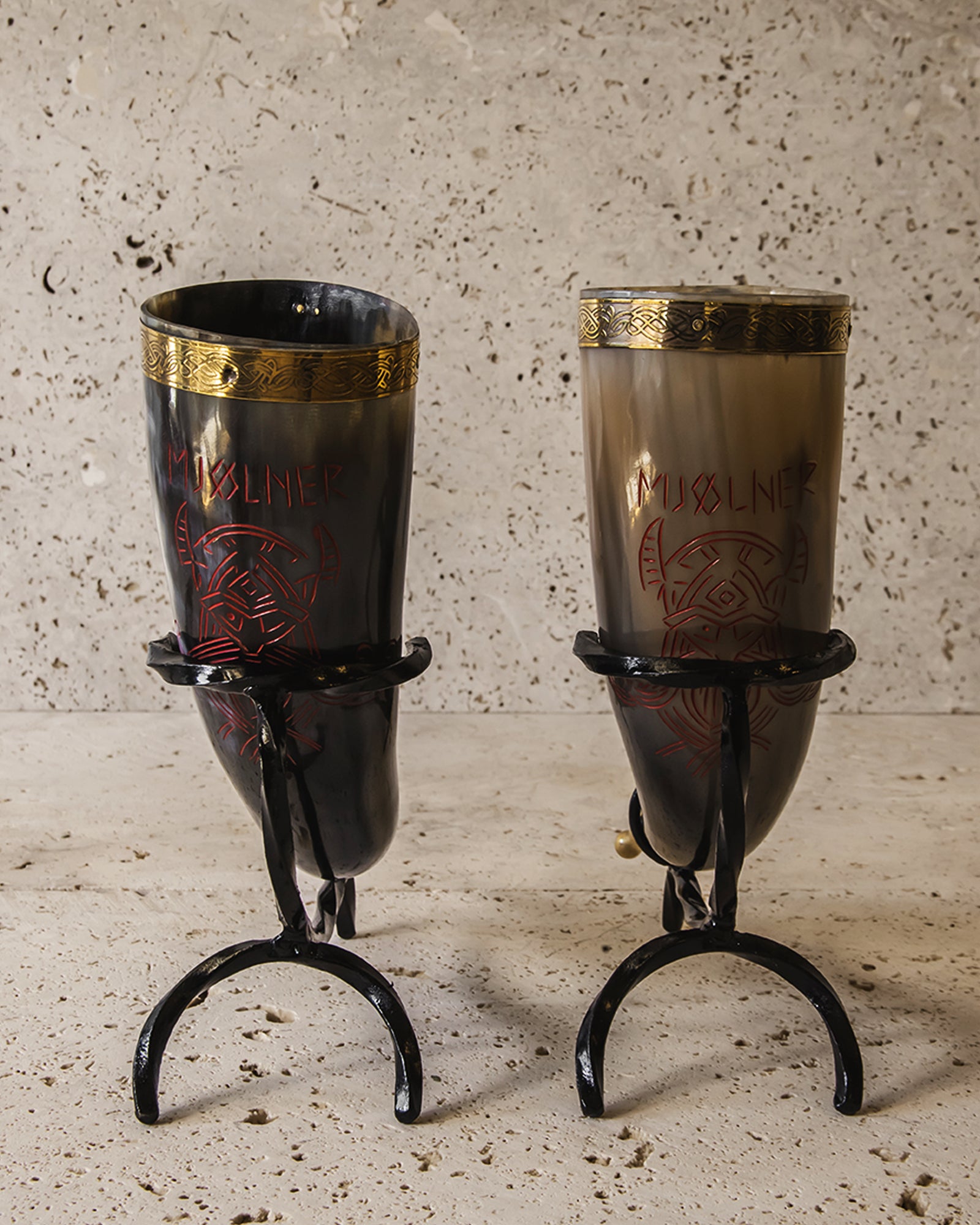 PETITE DRINKING HORN & STAND- 300ML