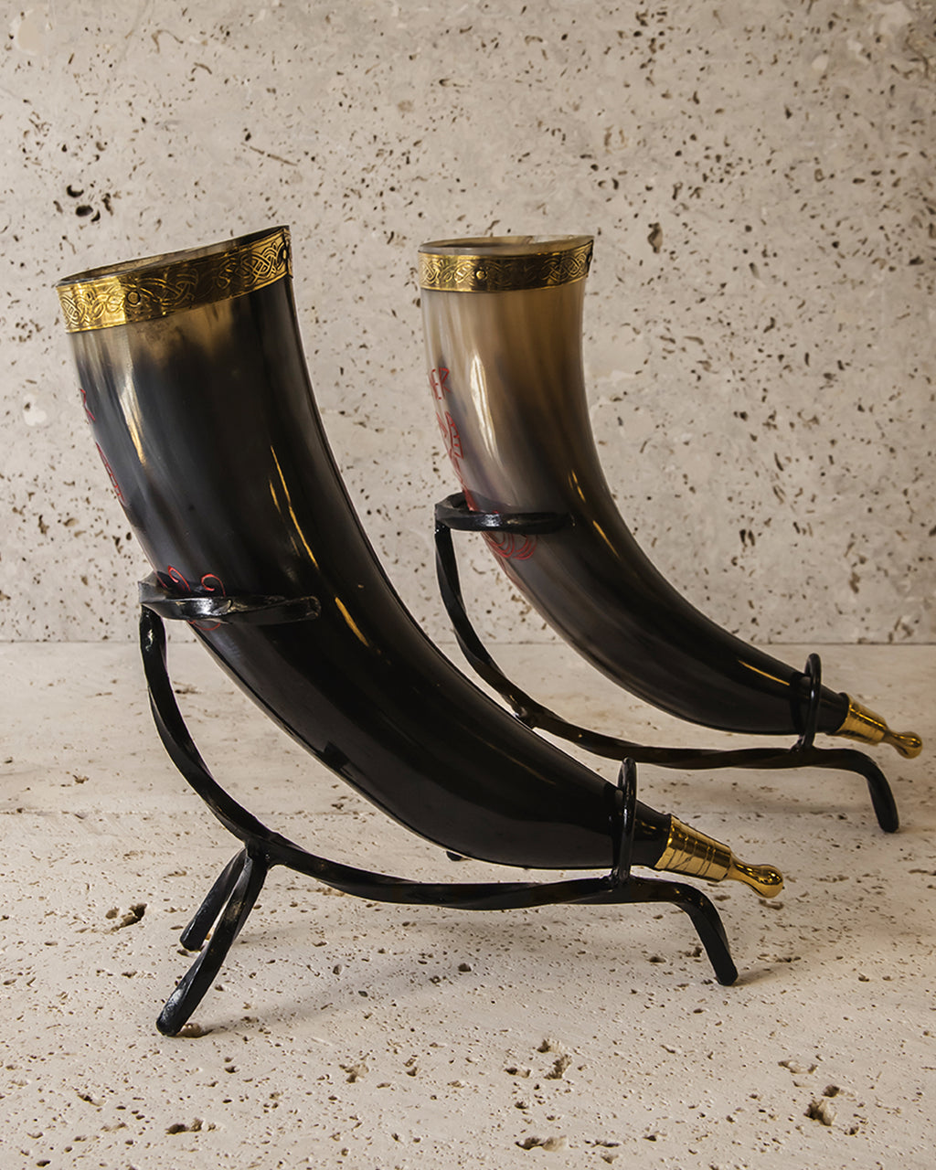 PETITE DRINKING HORN & STAND- 300ML