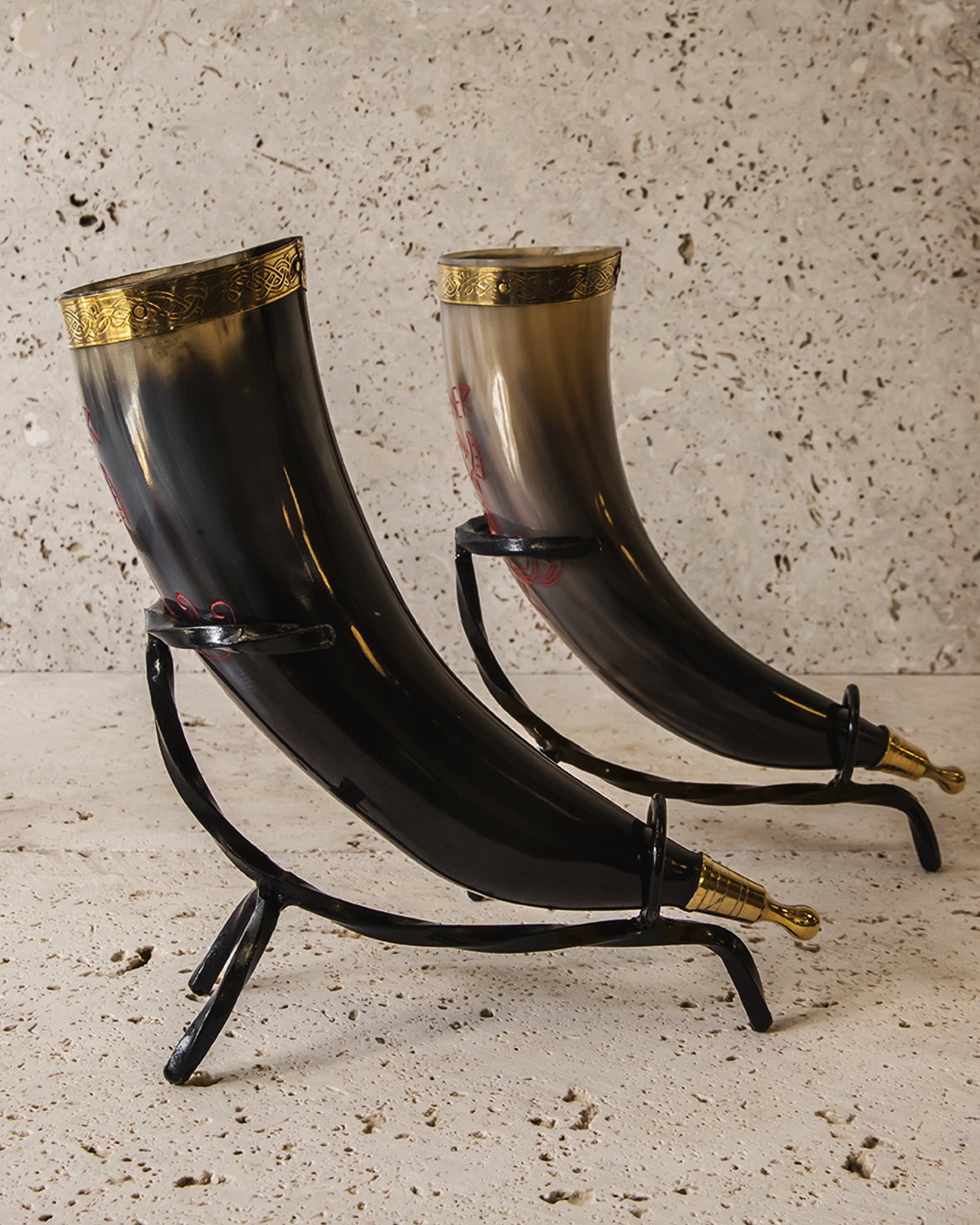 PETITE DRINKING HORN & STAND- 300ML
