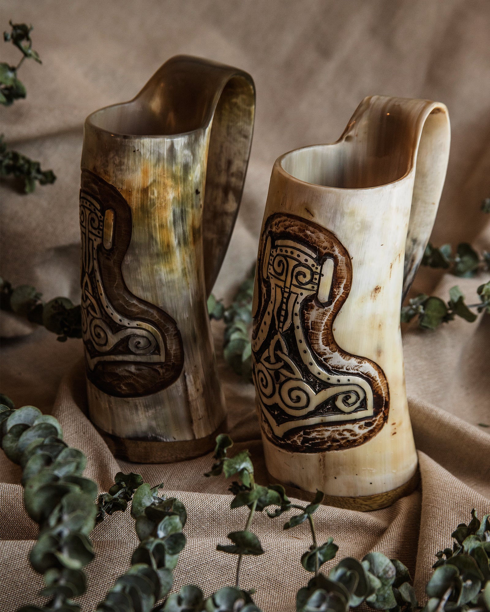 CARVED HORN MUG - MJOLNER